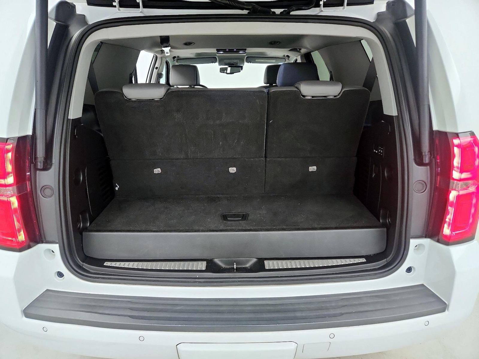 2019 Chevrolet Tahoe LT - Photo 24