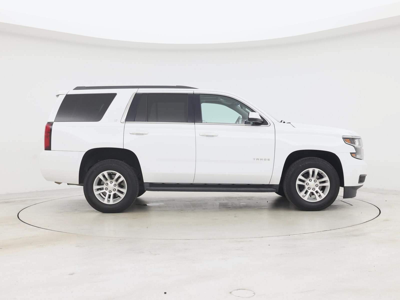 2019 Chevrolet Tahoe LT - Photo 8