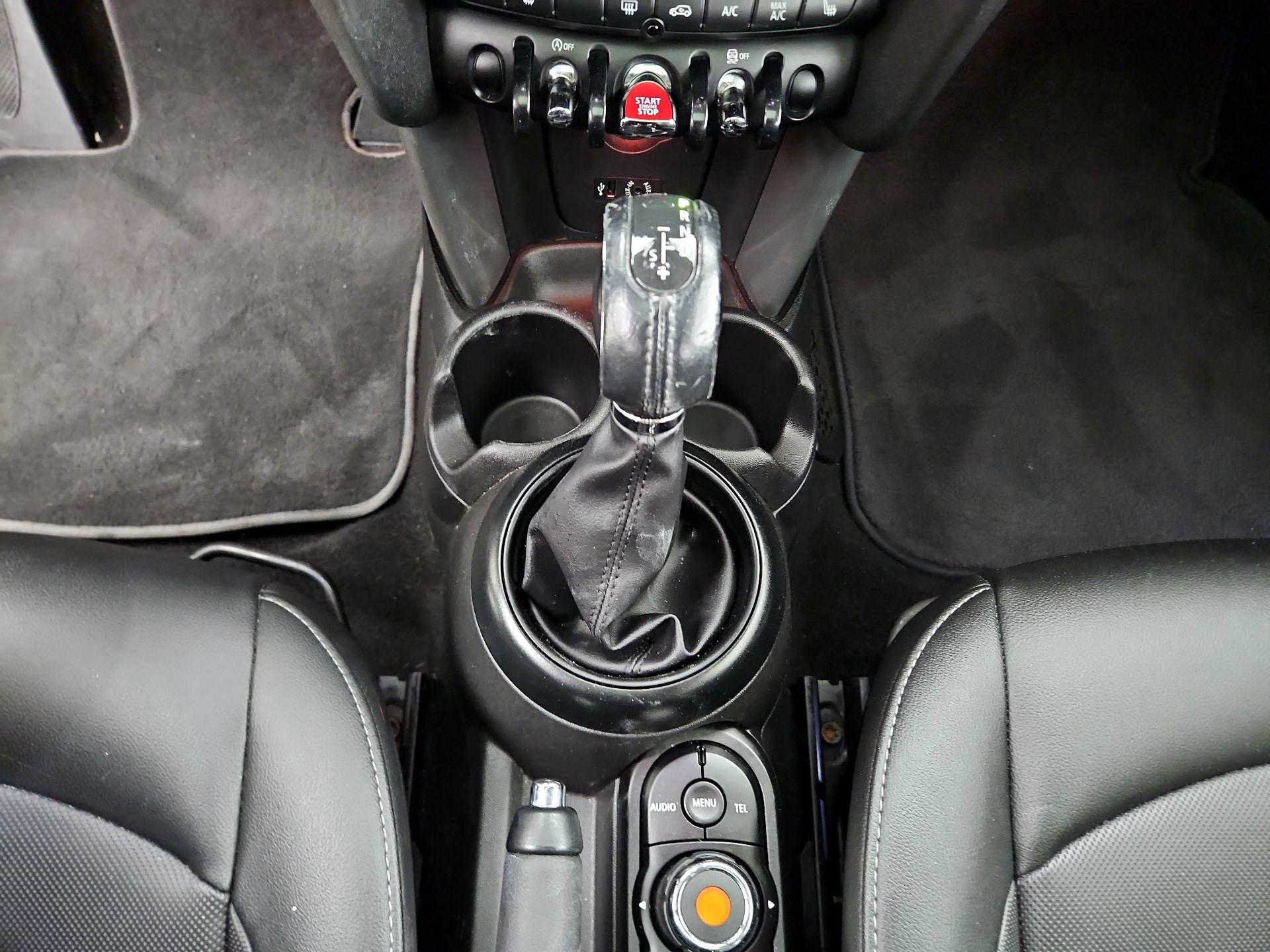 Thumbnail: 2017 MINI Cooper Hardtop - 16