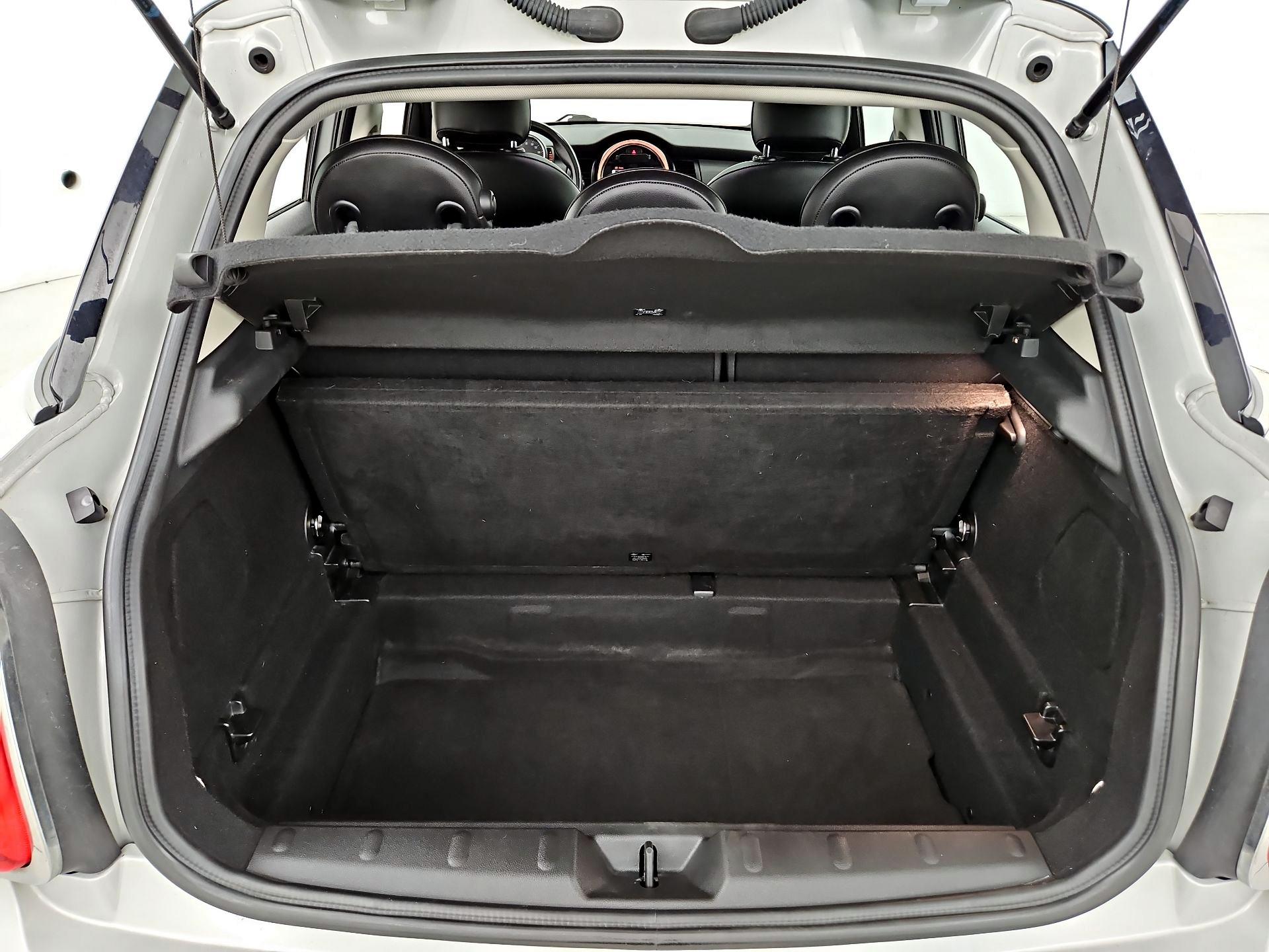 Thumbnail: 2017 MINI Cooper Hardtop - 20