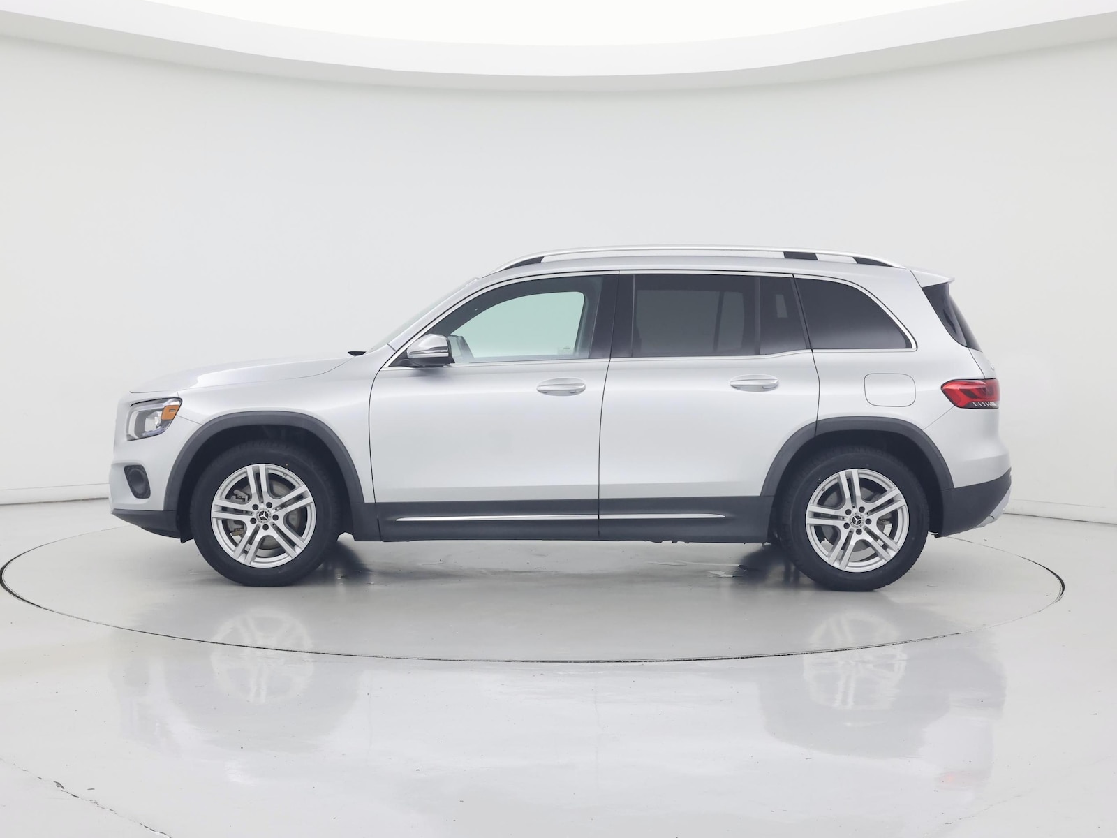 2023 Mercedes-Benz GLB250, photo 4