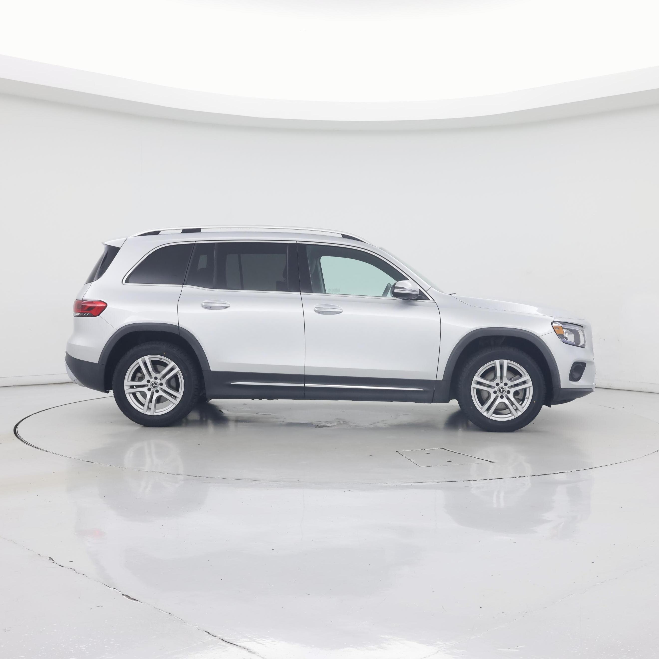 Thumbnail: 2023 Mercedes-Benz GLB - 7