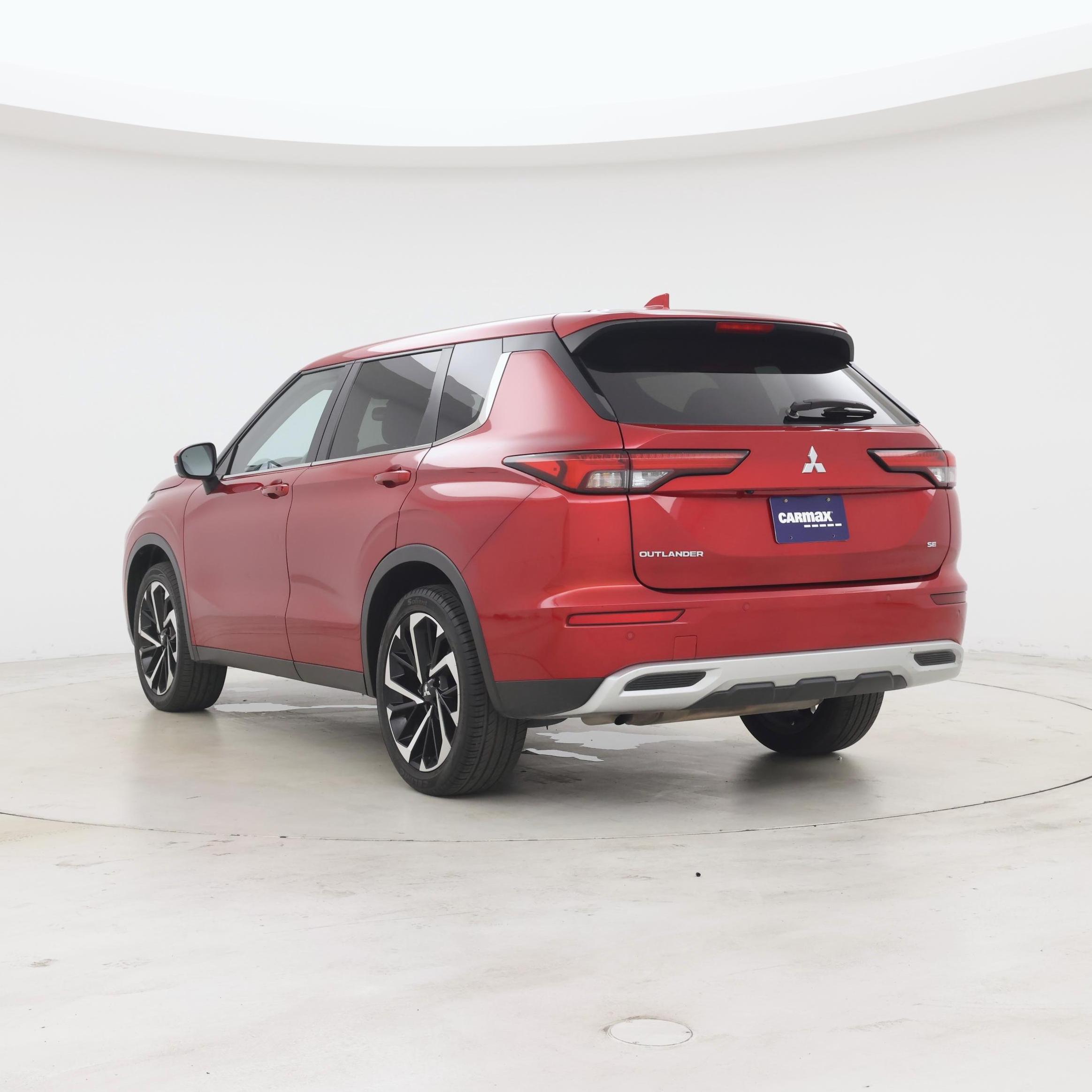 Thumbnail: 2024 Mitsubishi Outlander - 2
