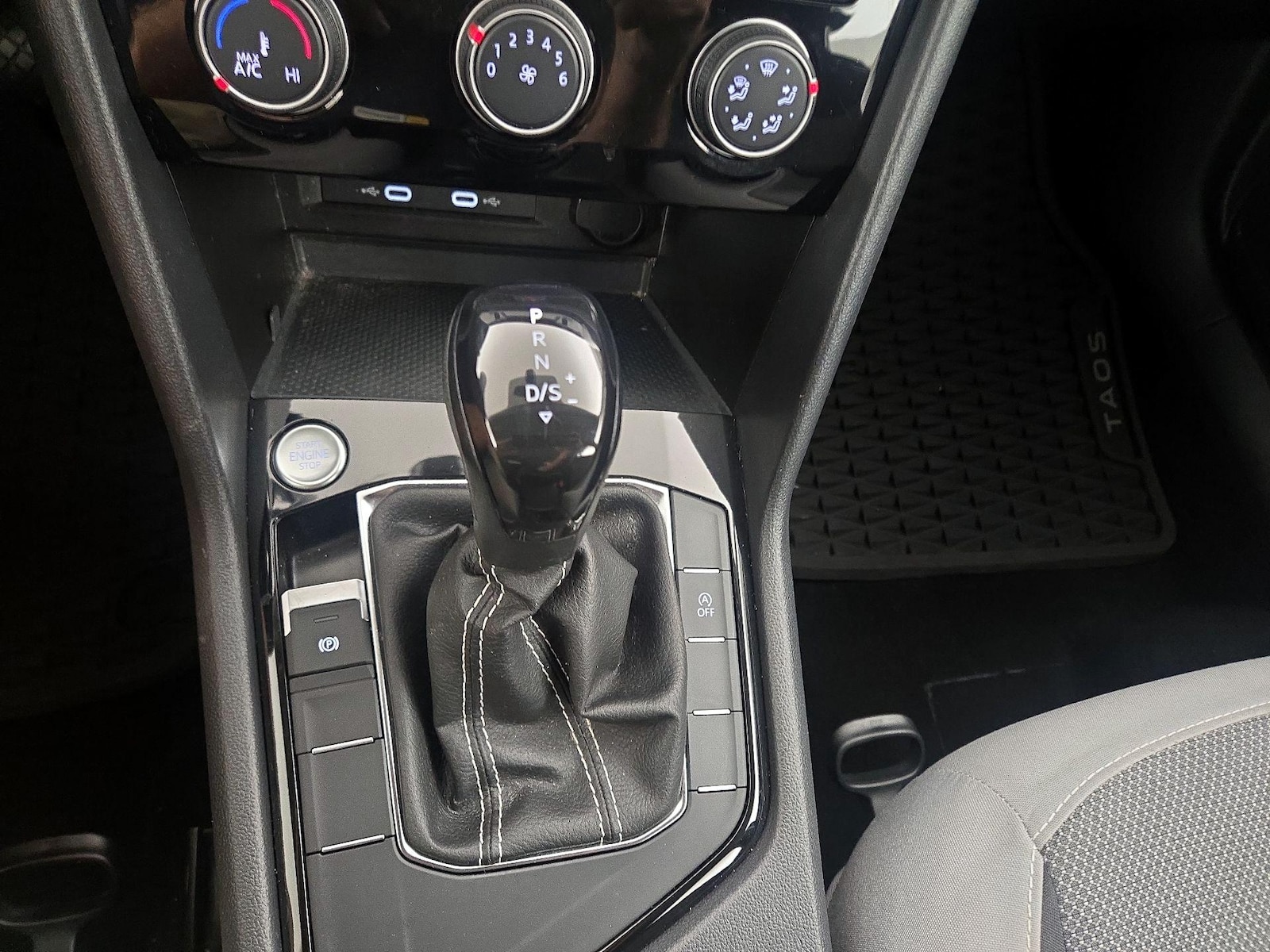 2023 Volkswagen Taos S - Photo 18