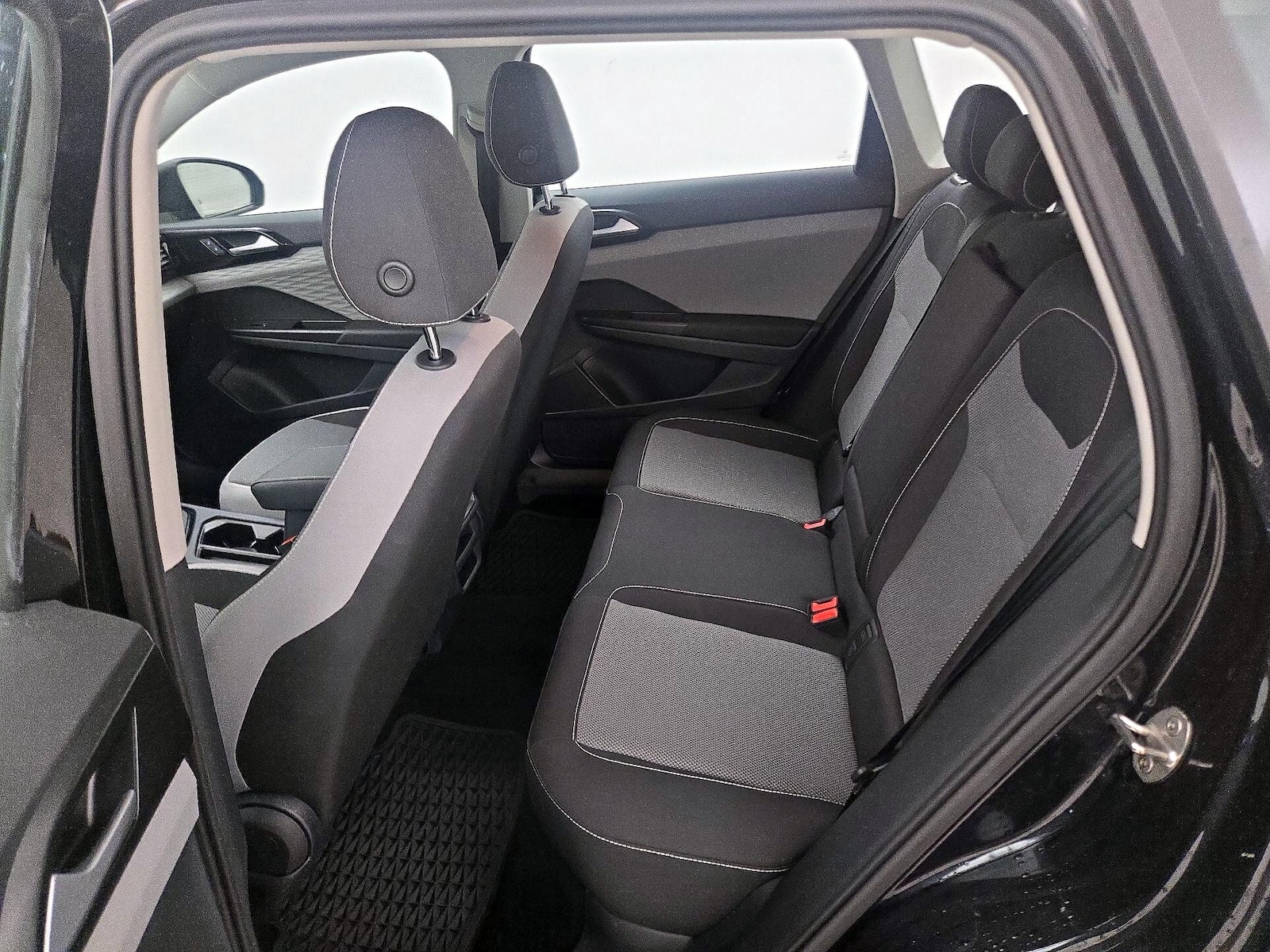 2023 Volkswagen Taos S - Photo 20