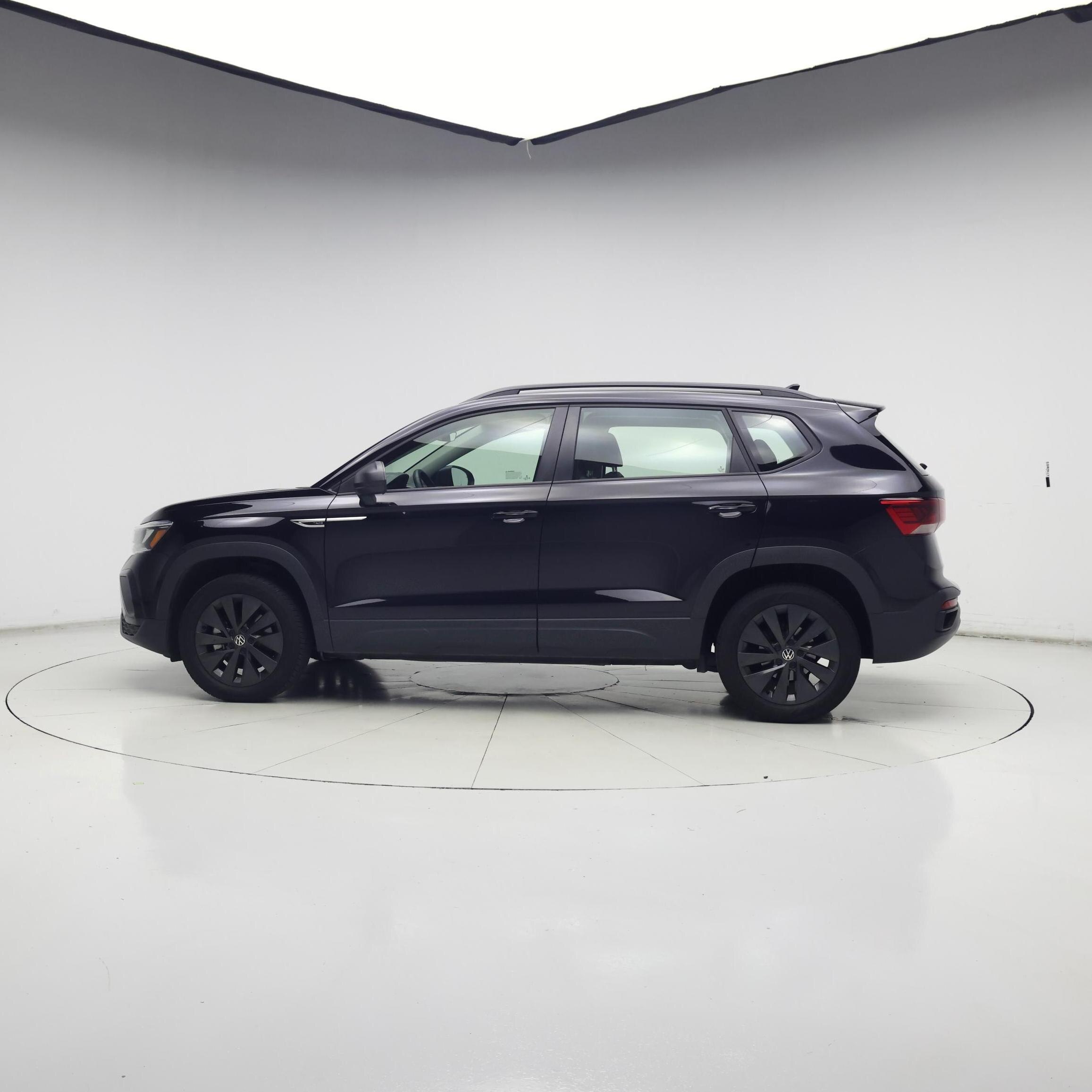 Thumbnail: 2024 Volkswagen Taos - 3