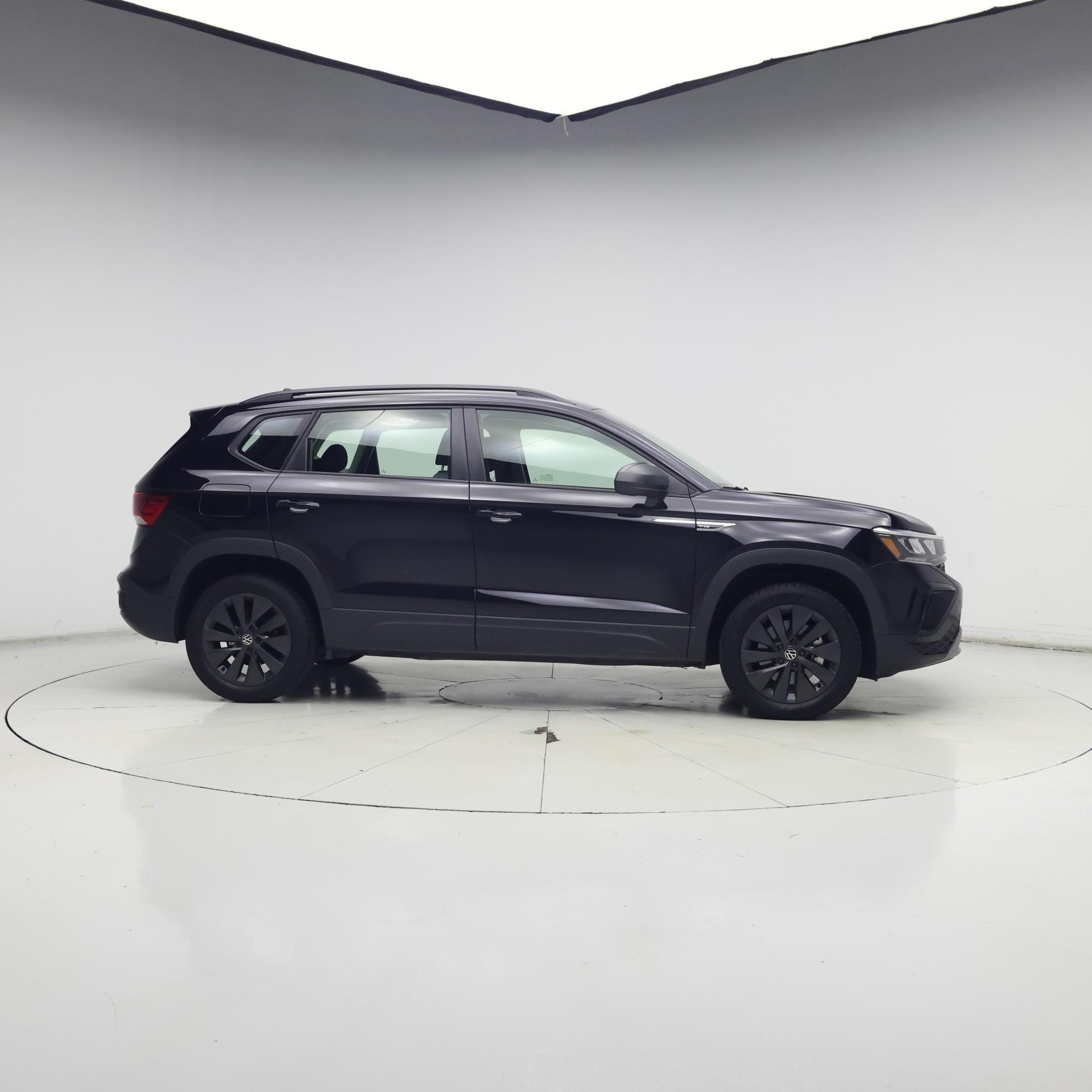 Thumbnail: 2024 Volkswagen Taos - 7