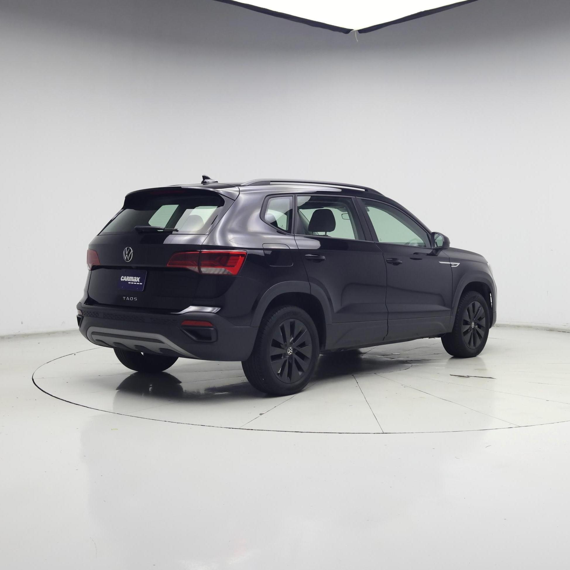 Thumbnail: 2024 Volkswagen Taos - 8
