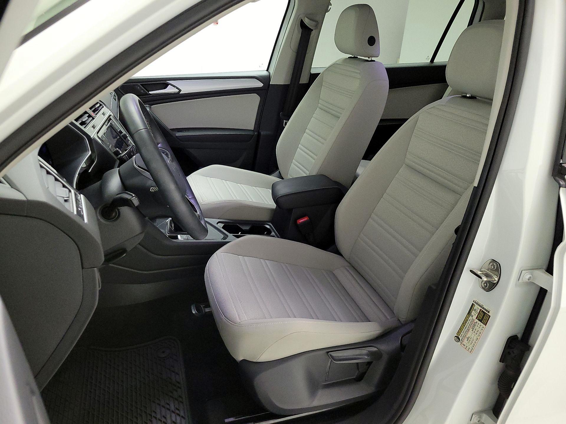 Thumbnail: 2024 Volkswagen Tiguan - 11
