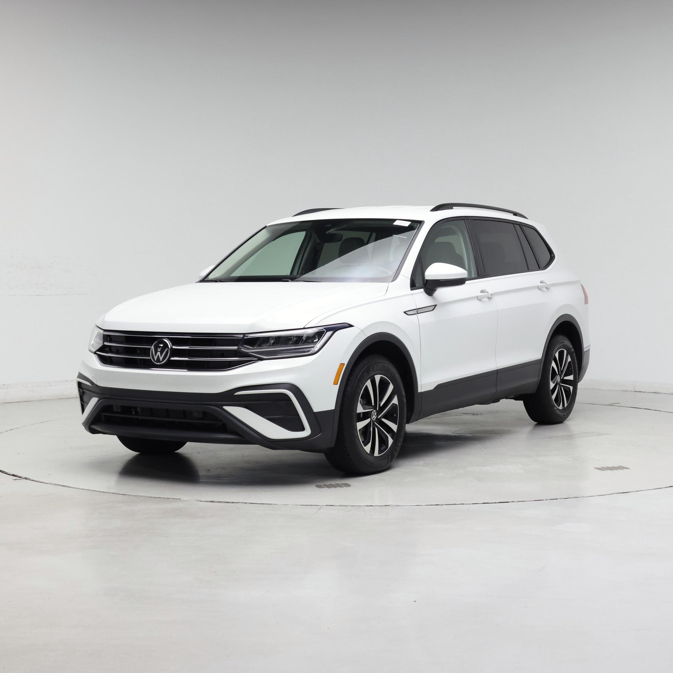 Thumbnail: 2024 Volkswagen Tiguan - 4