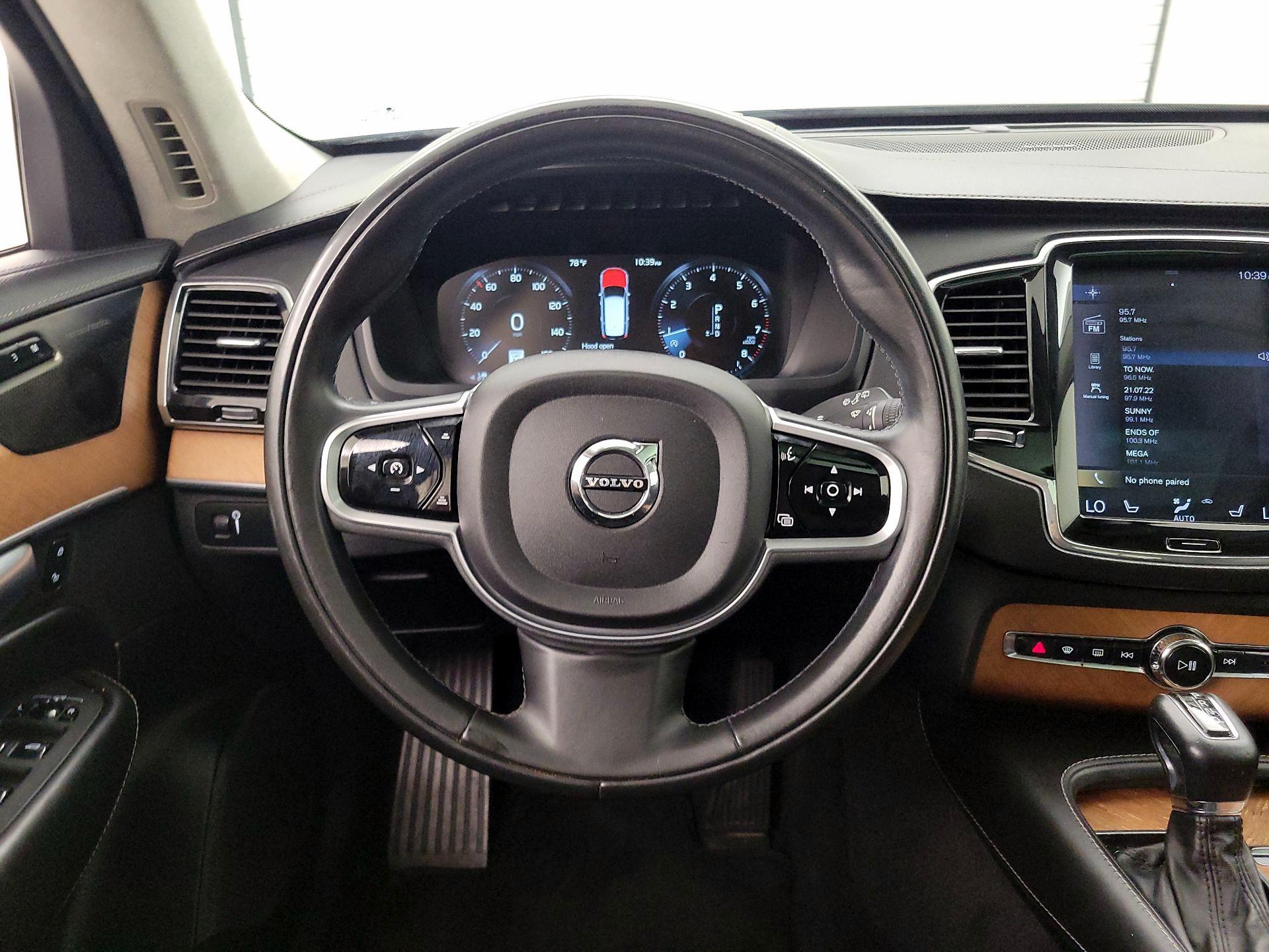 Thumbnail: 2019 Volvo XC90 - 10