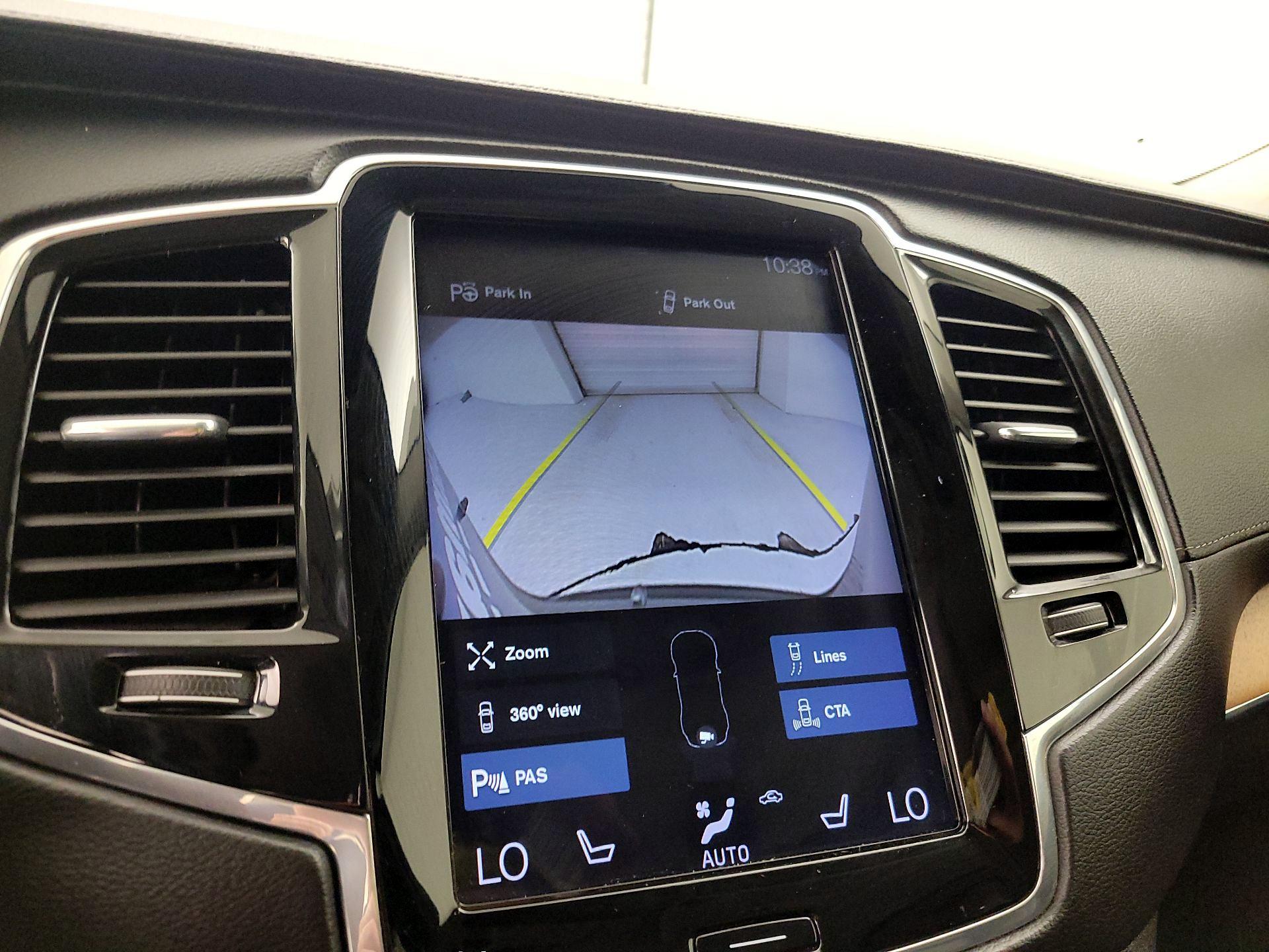 Thumbnail: 2019 Volvo XC90 - 14