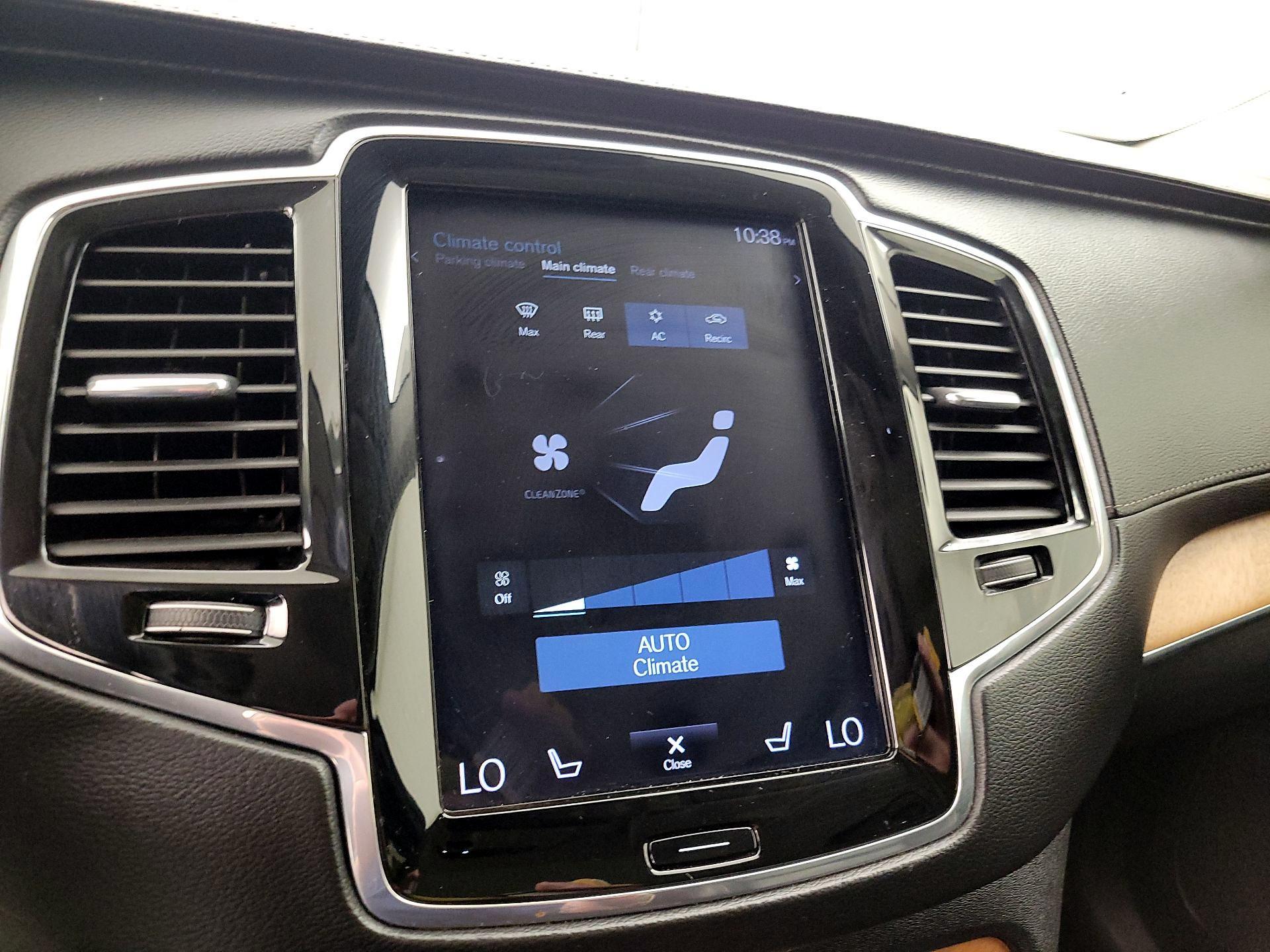 Thumbnail: 2019 Volvo XC90 - 16