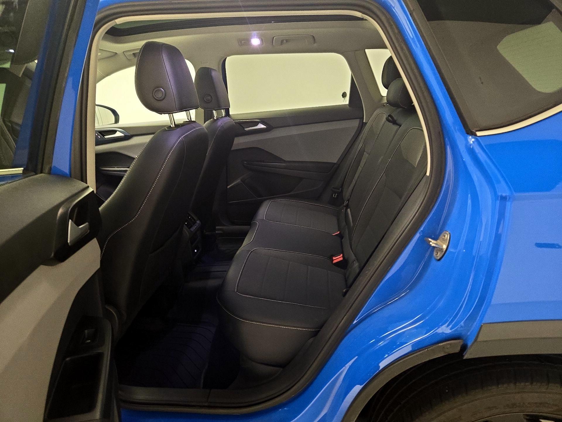 Thumbnail: 2023 Volkswagen Taos - 18