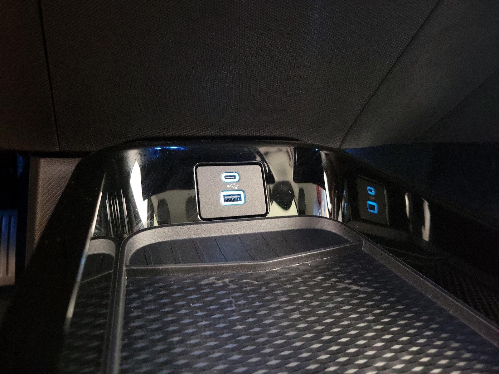 2024 Ford Mustang Mach-E Premium RWD - Photo 20
