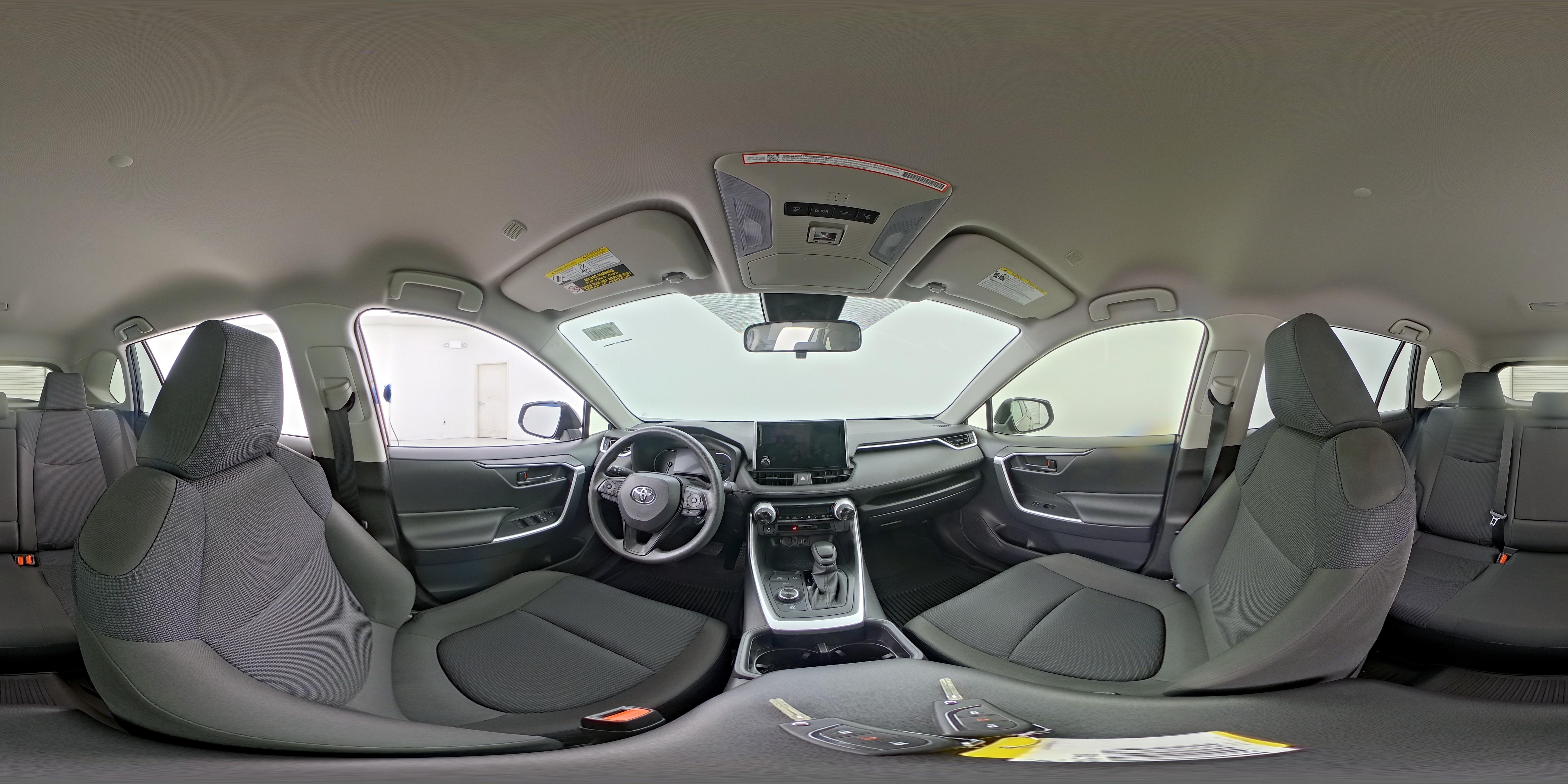 2025 Toyota RAV4 LE - Photo 24