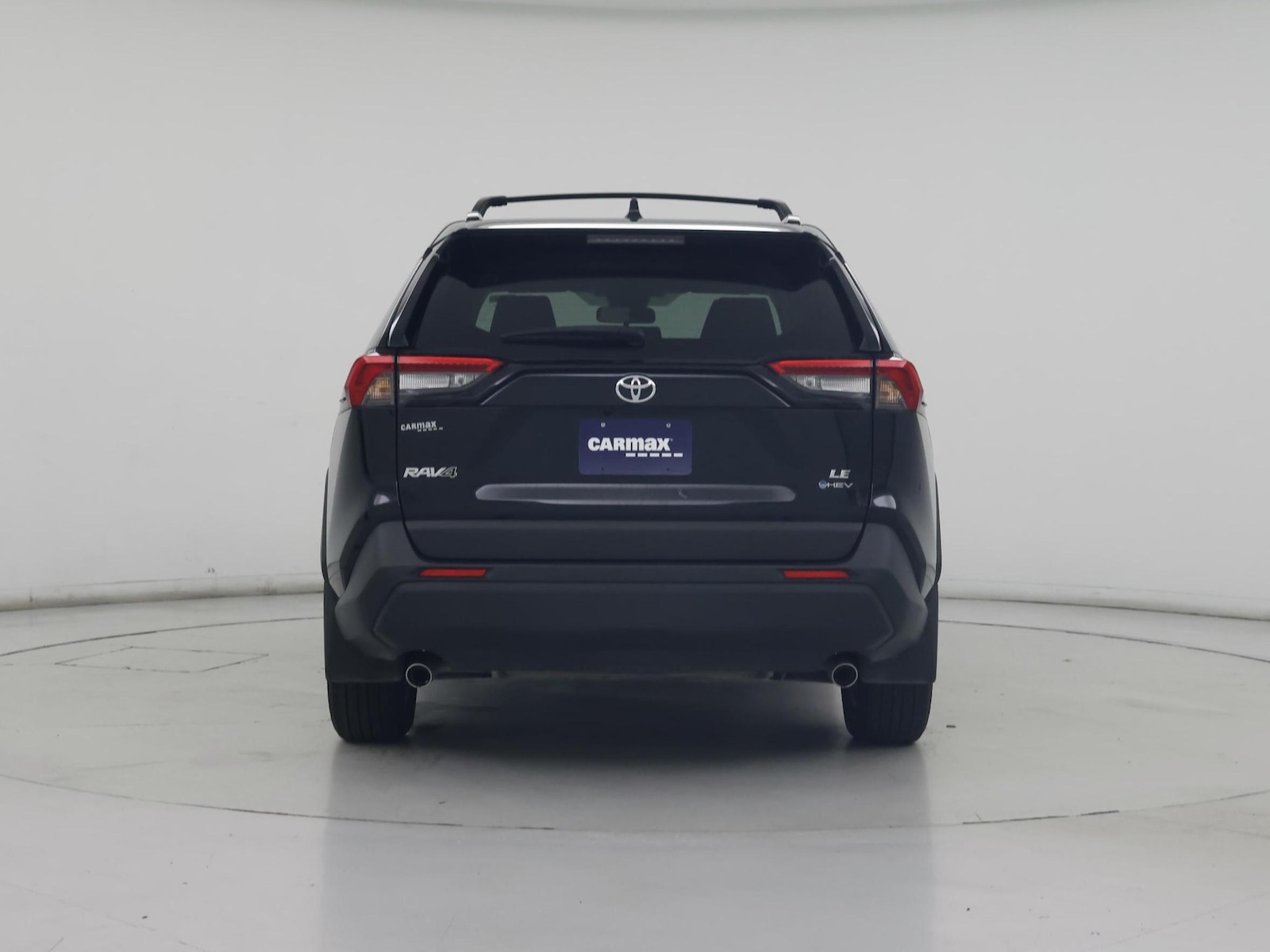 2025 Toyota RAV4 LE - Photo 7