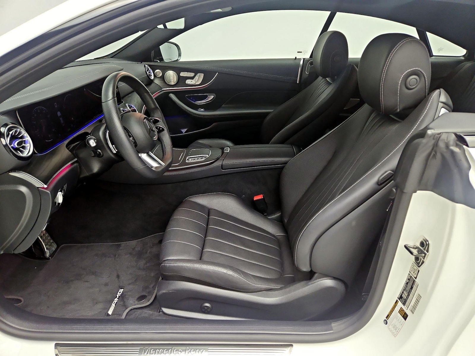 2022 Mercedes-Benz E-Class E450 - Photo 12