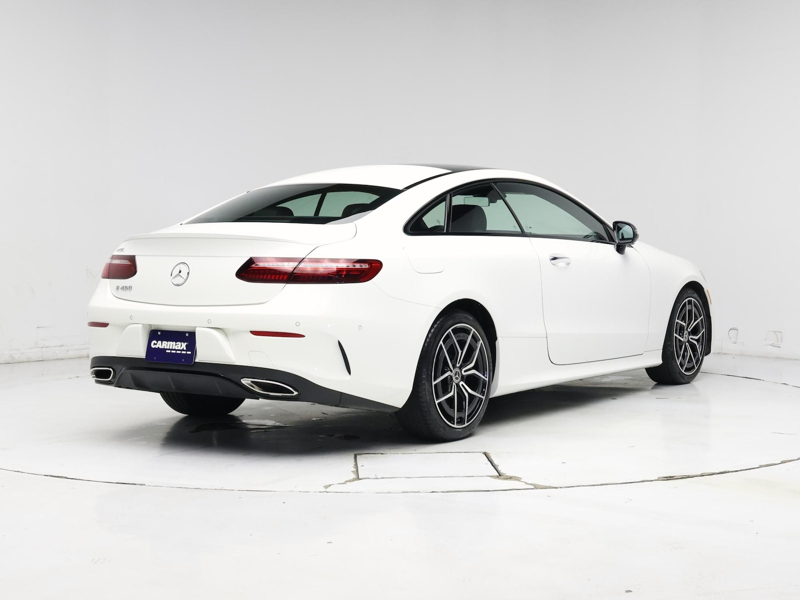 2022 Mercedes-Benz E-Class E450 - Photo 9