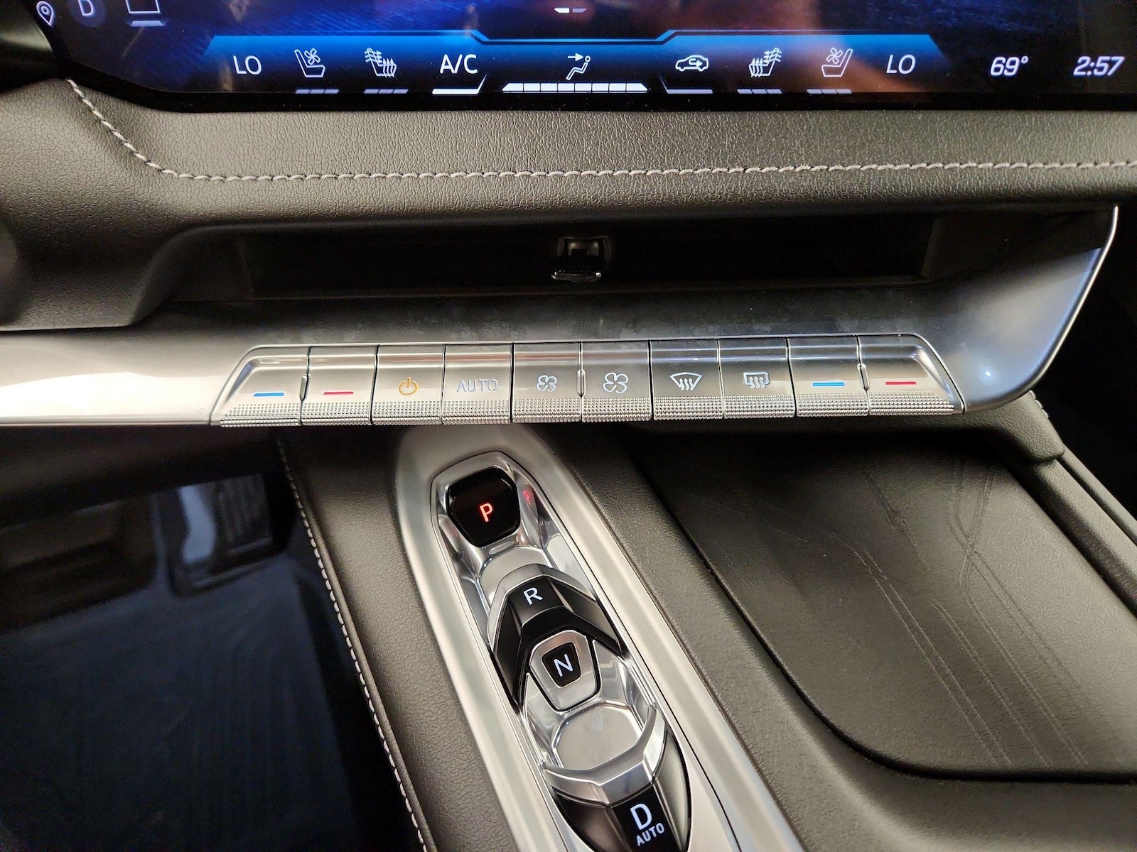 2026 Chevrolet Corvette 2LT - Photo 17