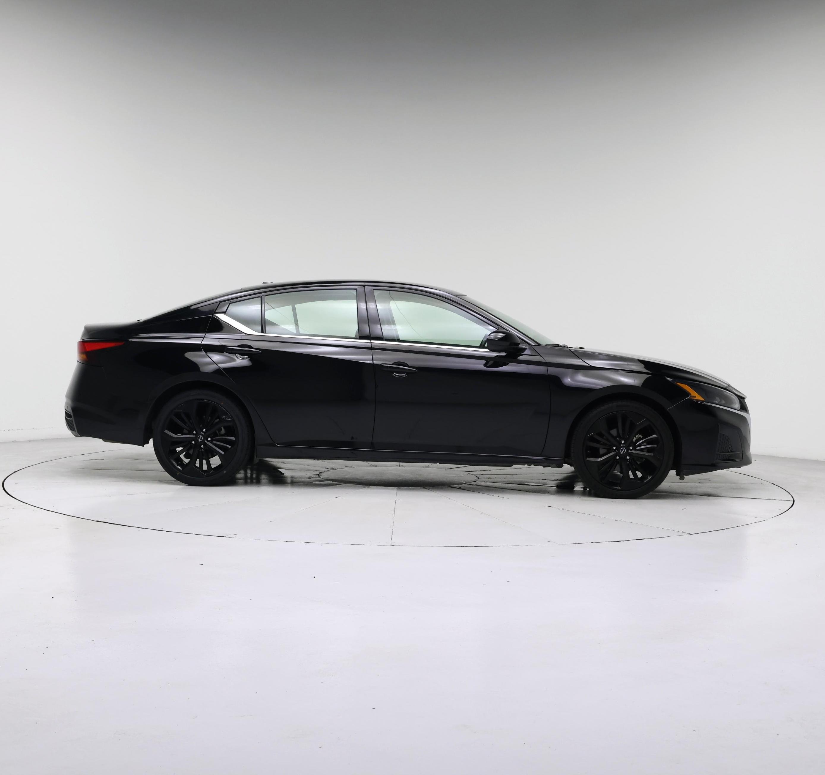 Thumbnail: 2023 Nissan Altima - 7