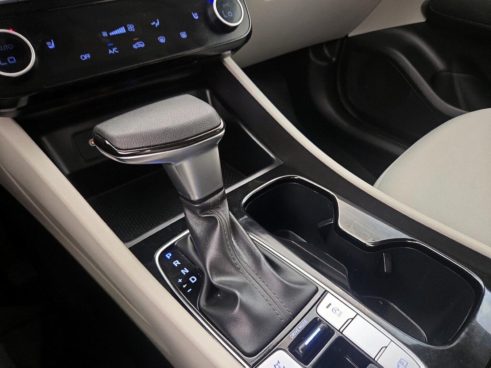 2026 Hyundai Tucson SEL - Photo 18