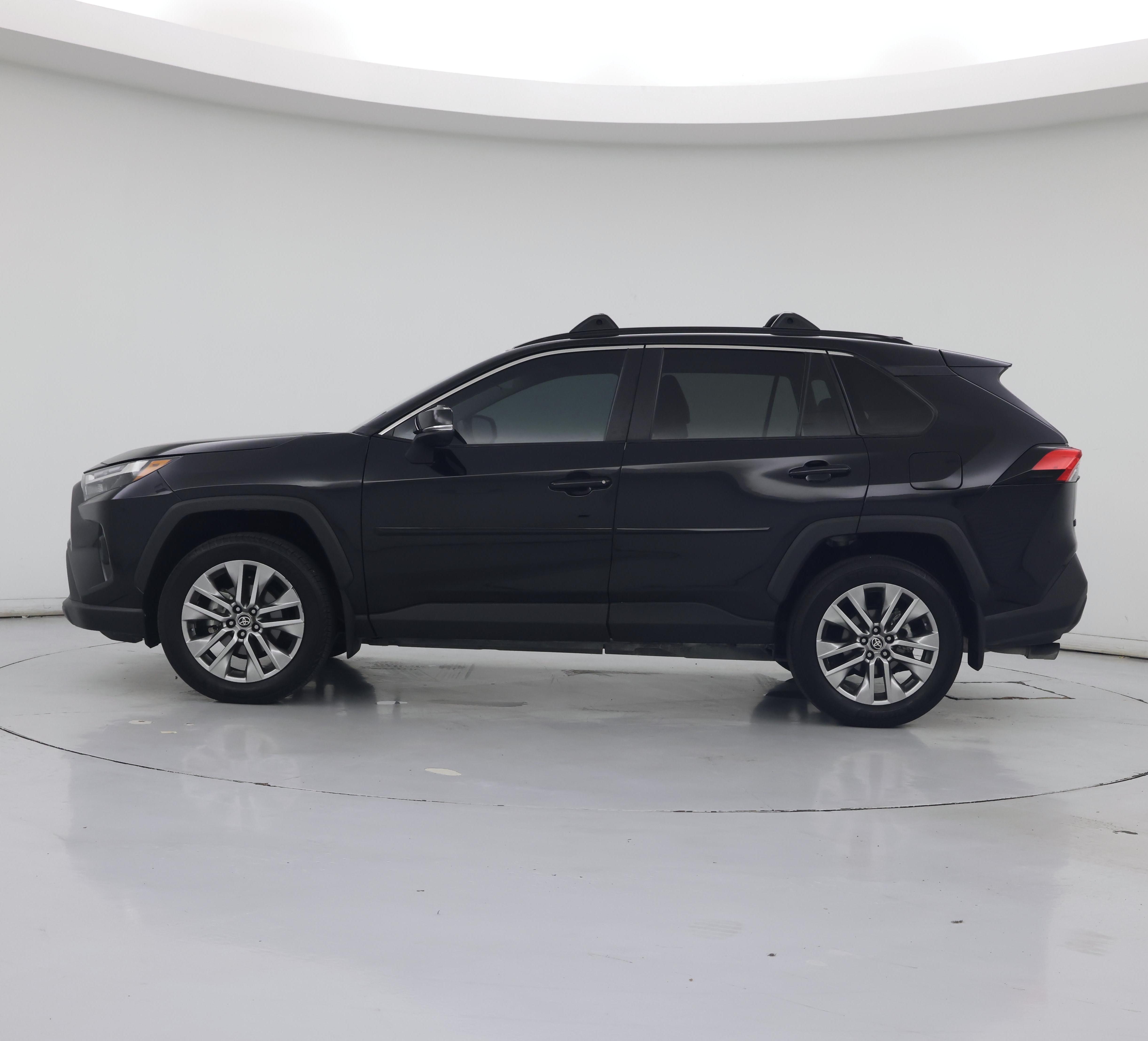 Thumbnail: 2025 Toyota RAV4 - 3