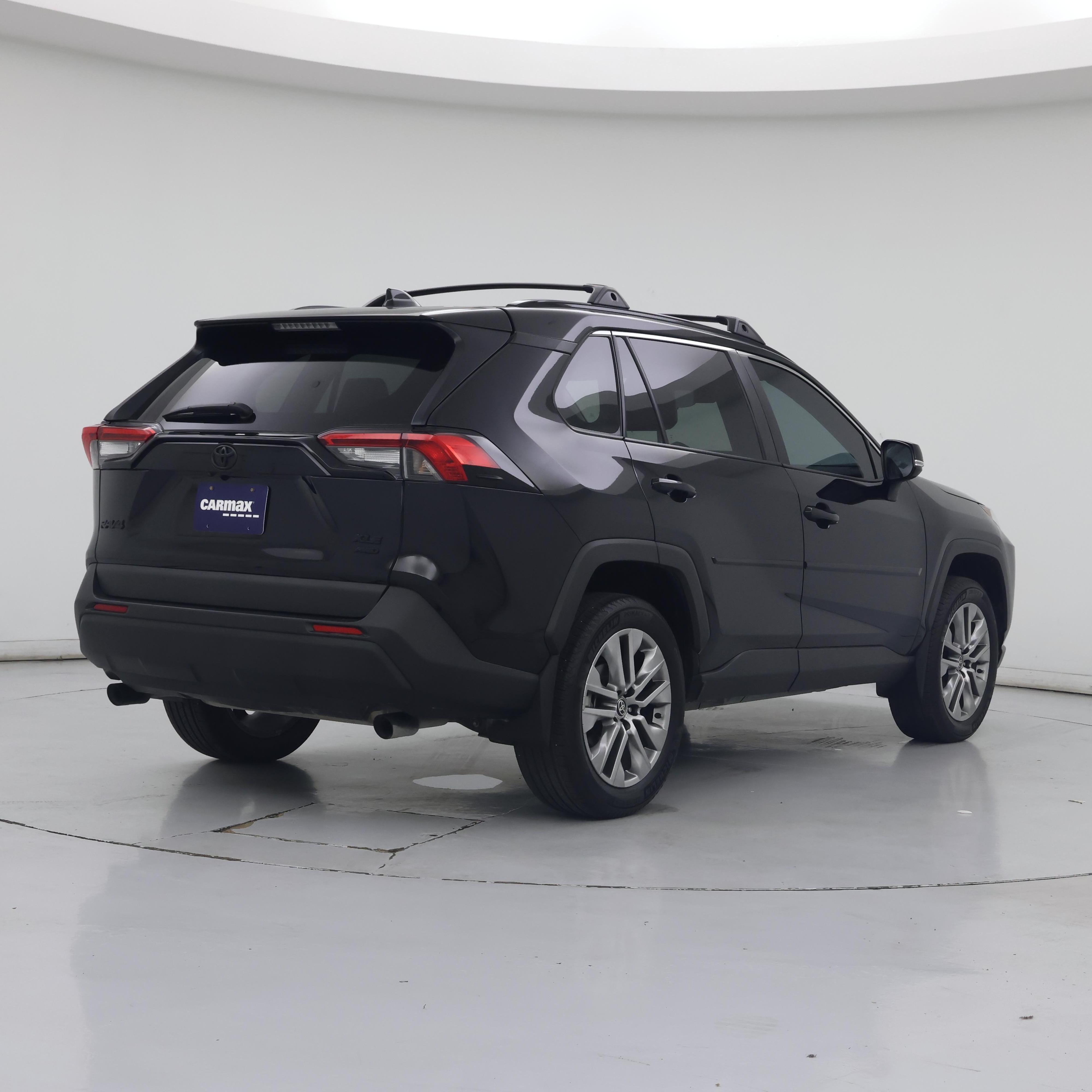 Thumbnail: 2025 Toyota RAV4 - 8