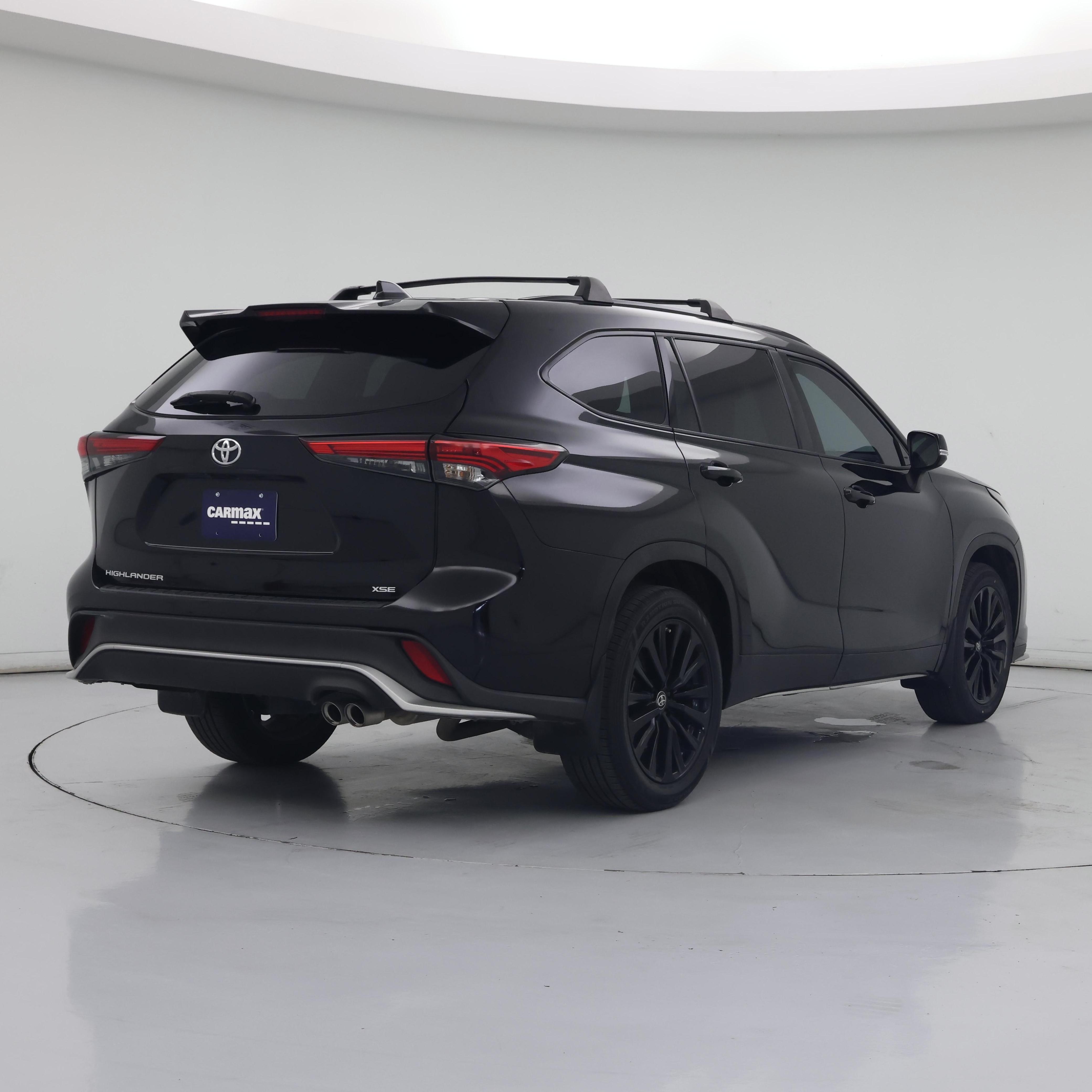 Thumbnail: 2023 Toyota Highlander - 8
