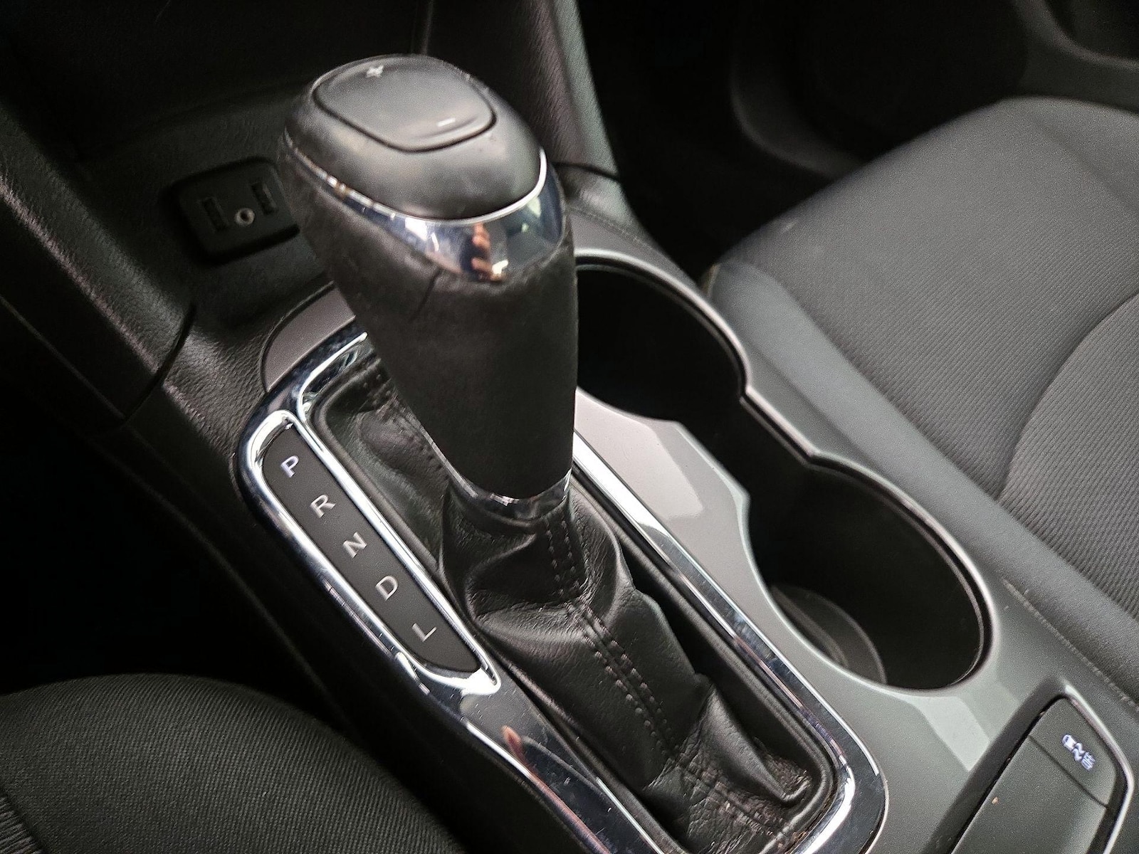 2019 Chevrolet Cruze LS - Photo 18