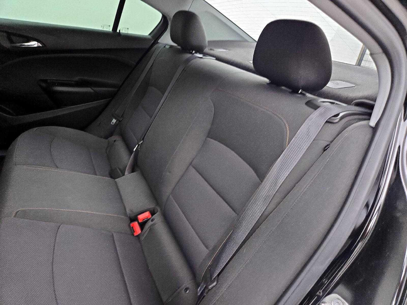 2019 Chevrolet Cruze LS - Photo 20