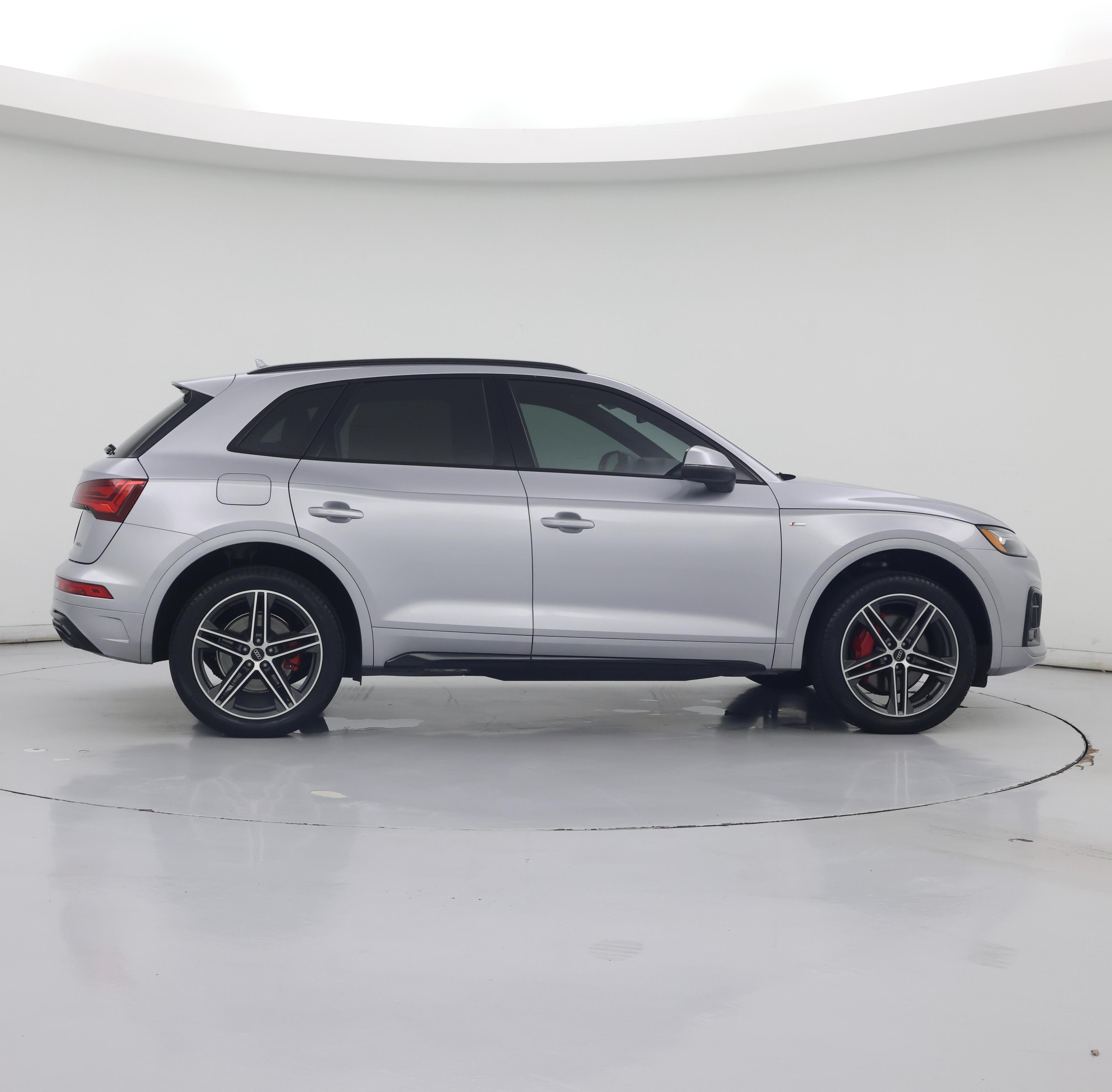 Thumbnail: 2025 Audi Q5 - 7