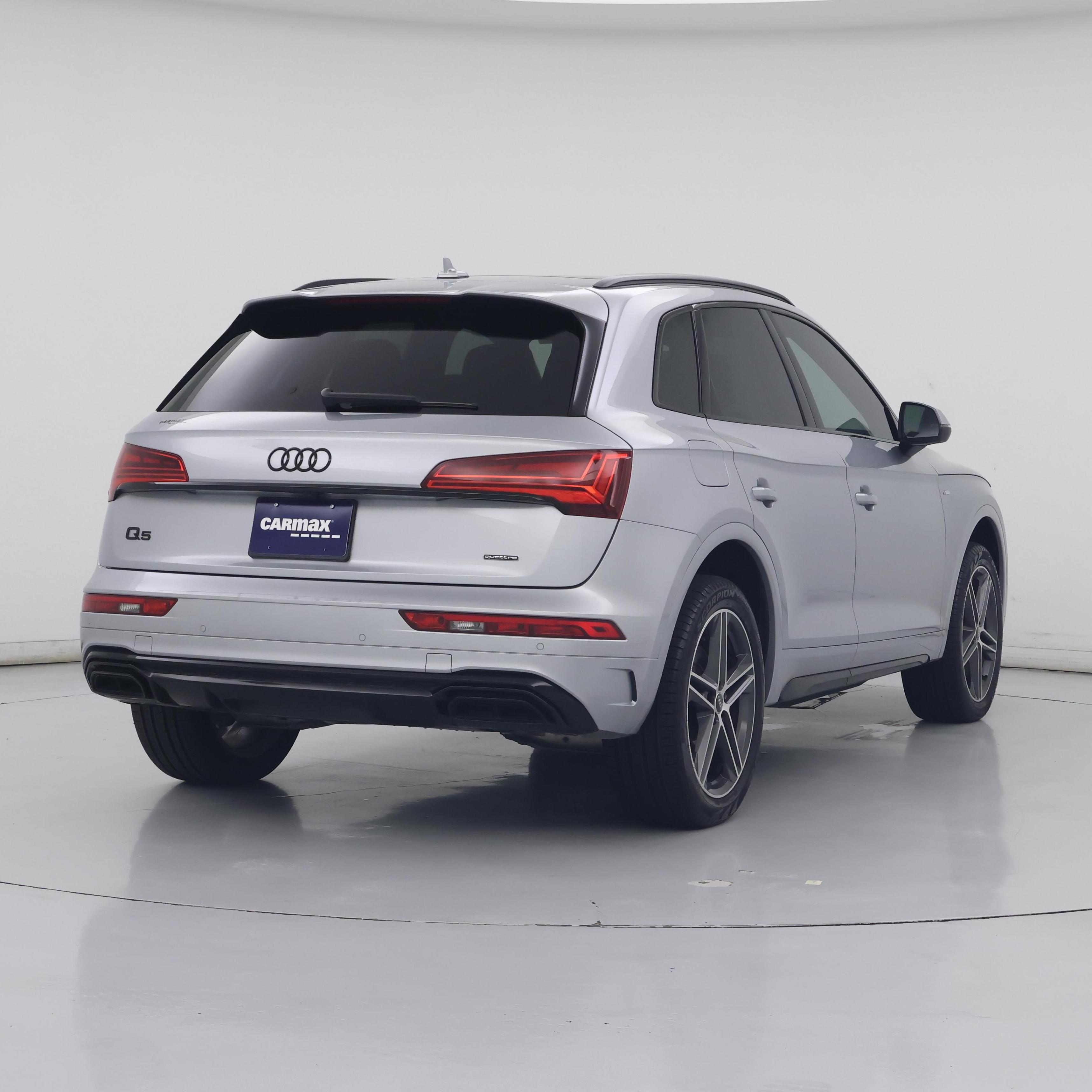 Thumbnail: 2025 Audi Q5 - 8