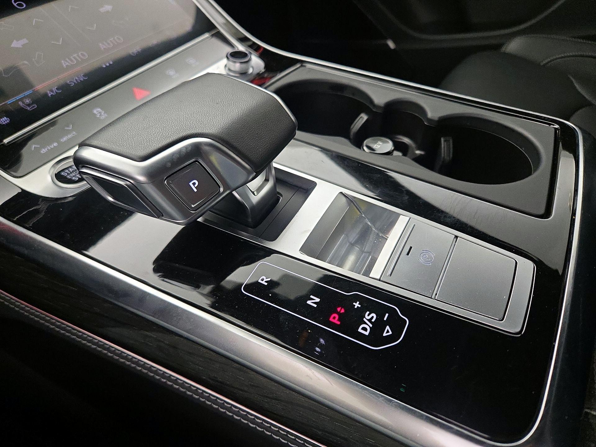 Thumbnail: 2025 Audi Q7 - 18