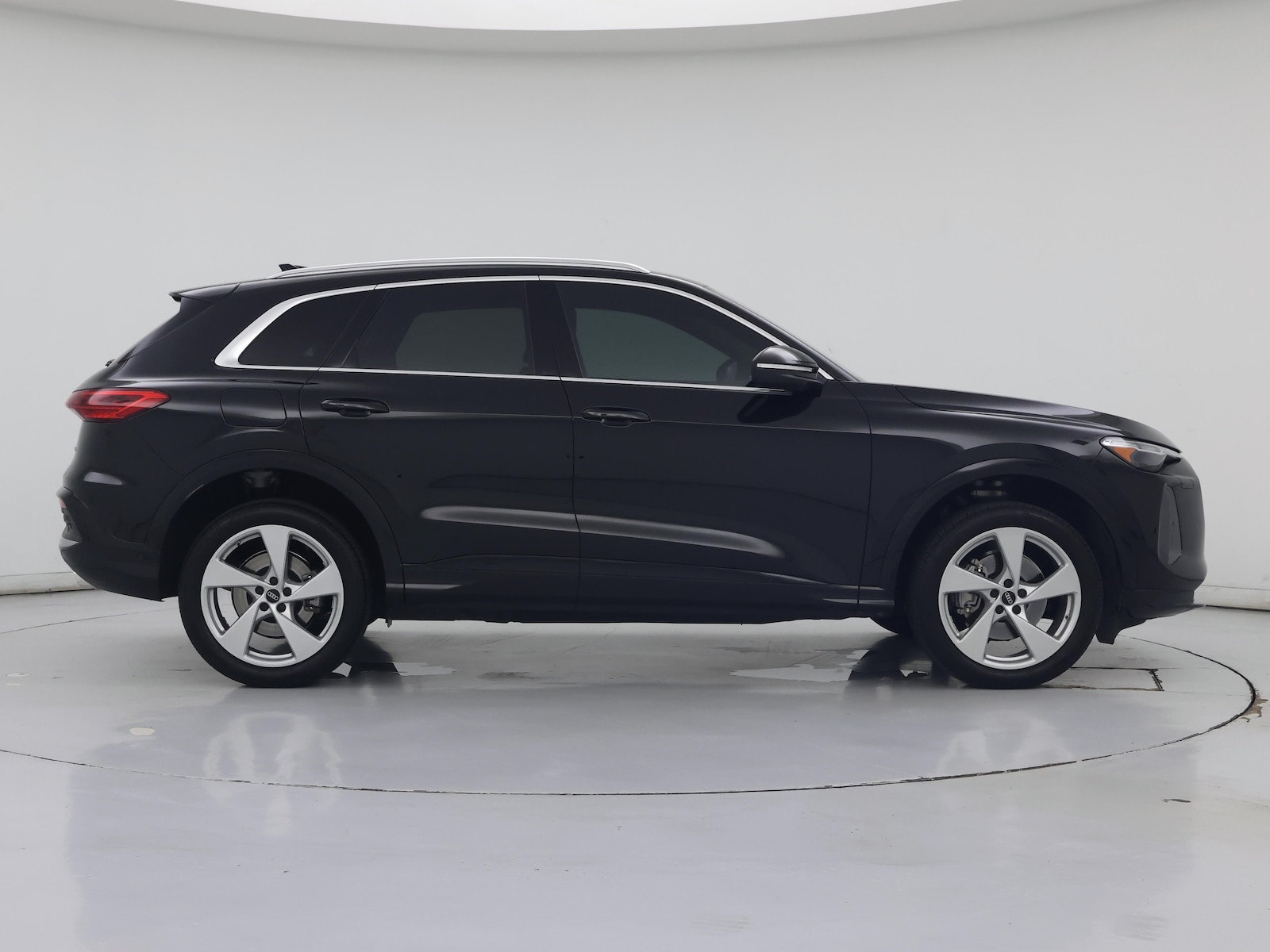 2025 Audi Q5 Premium Plus - Photo 8