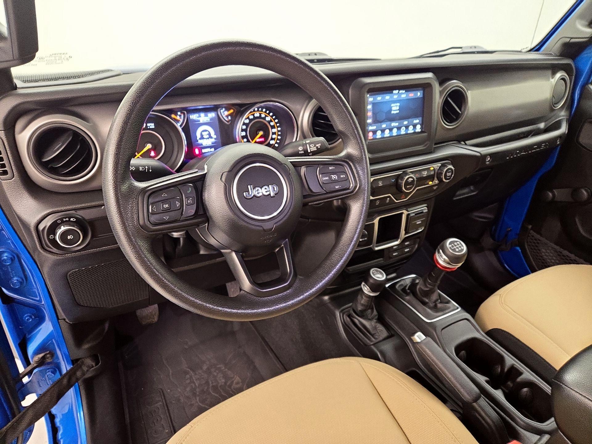 Thumbnail: 2023 Jeep Wrangler - 9