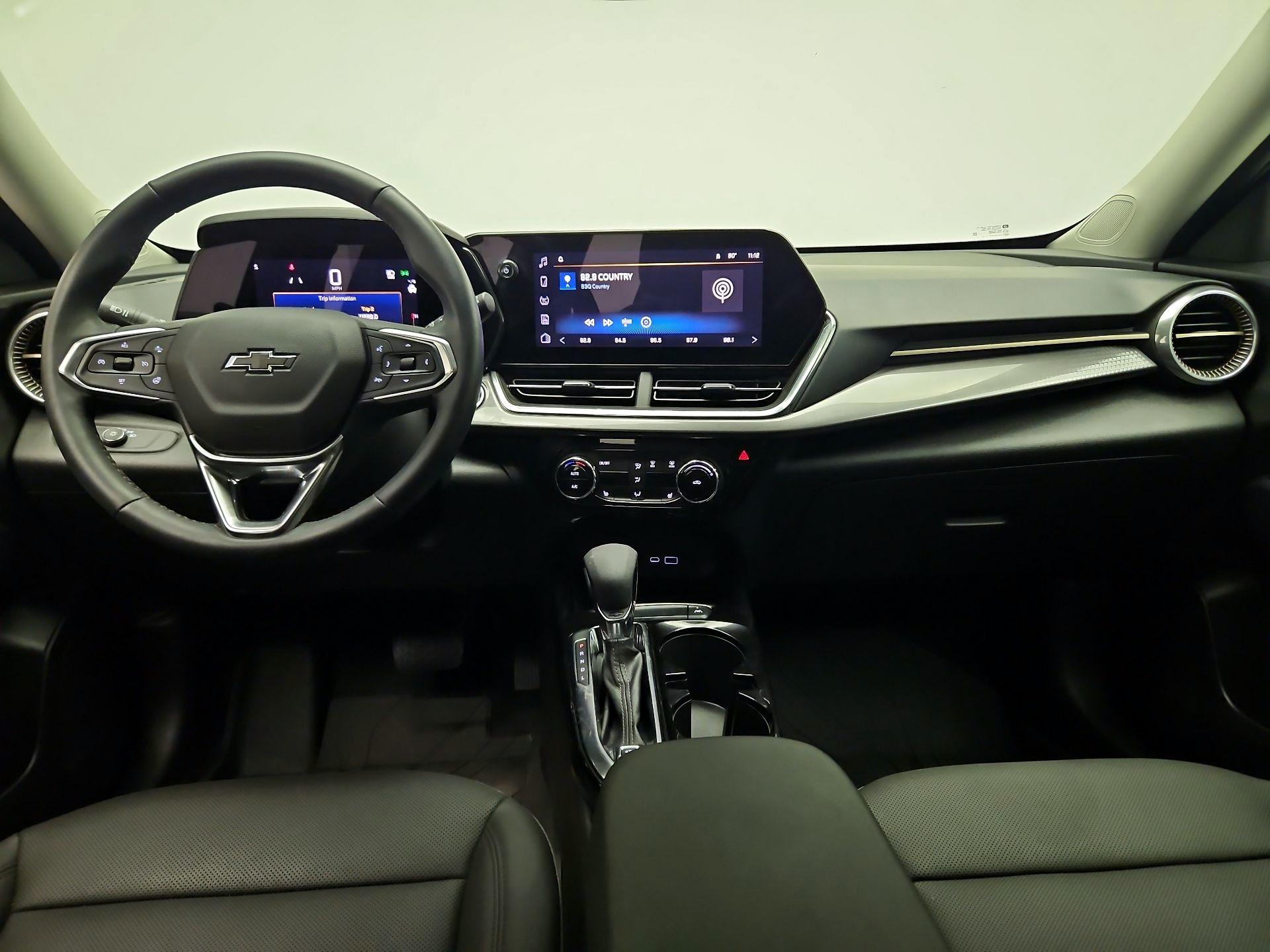 Thumbnail: 2025 Chevrolet Trax - 9