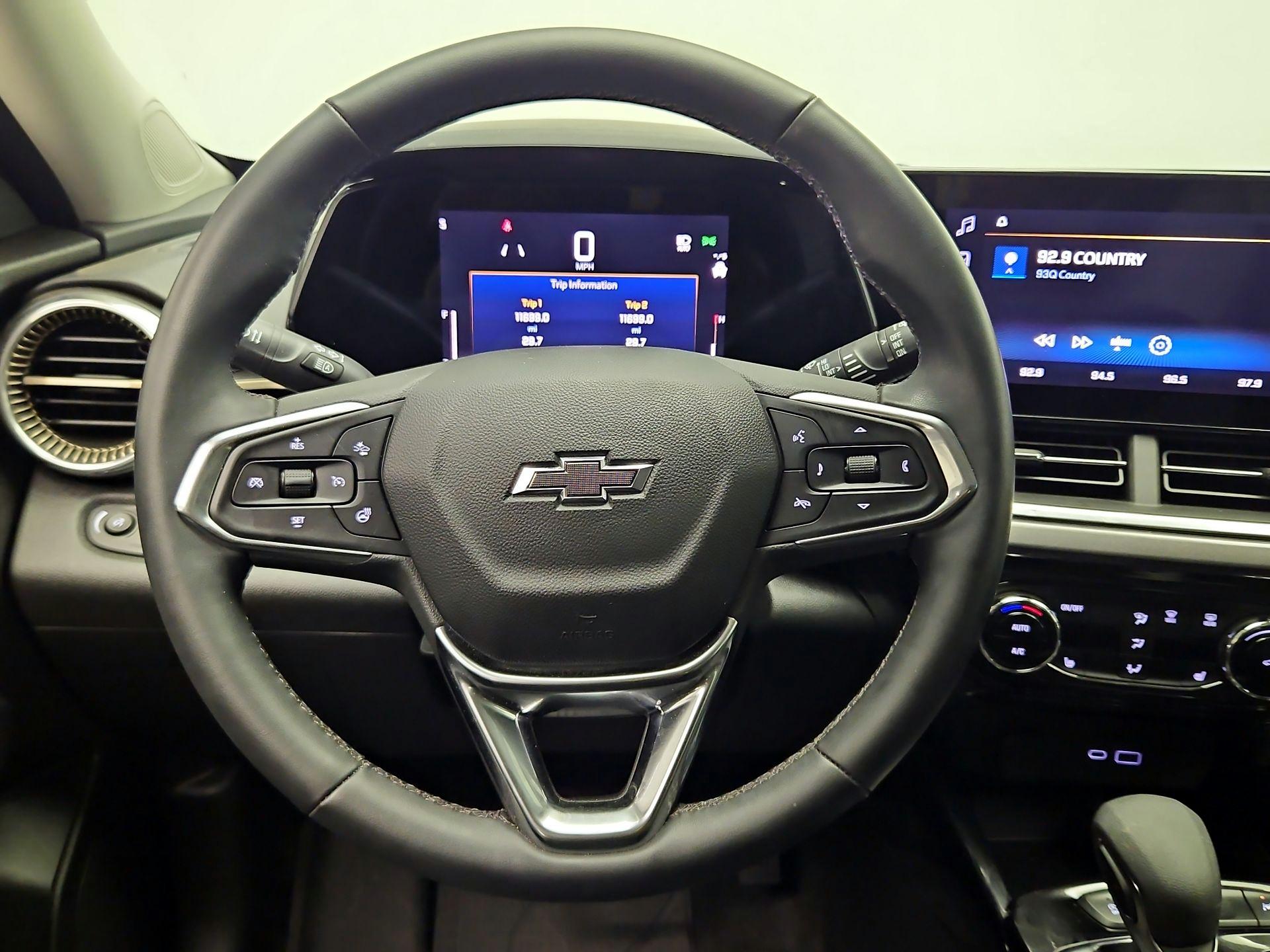 Thumbnail: 2025 Chevrolet Trax - 10