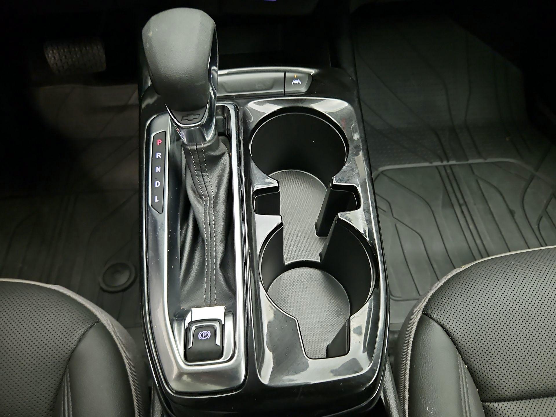 Thumbnail: 2025 Chevrolet Trax - 17