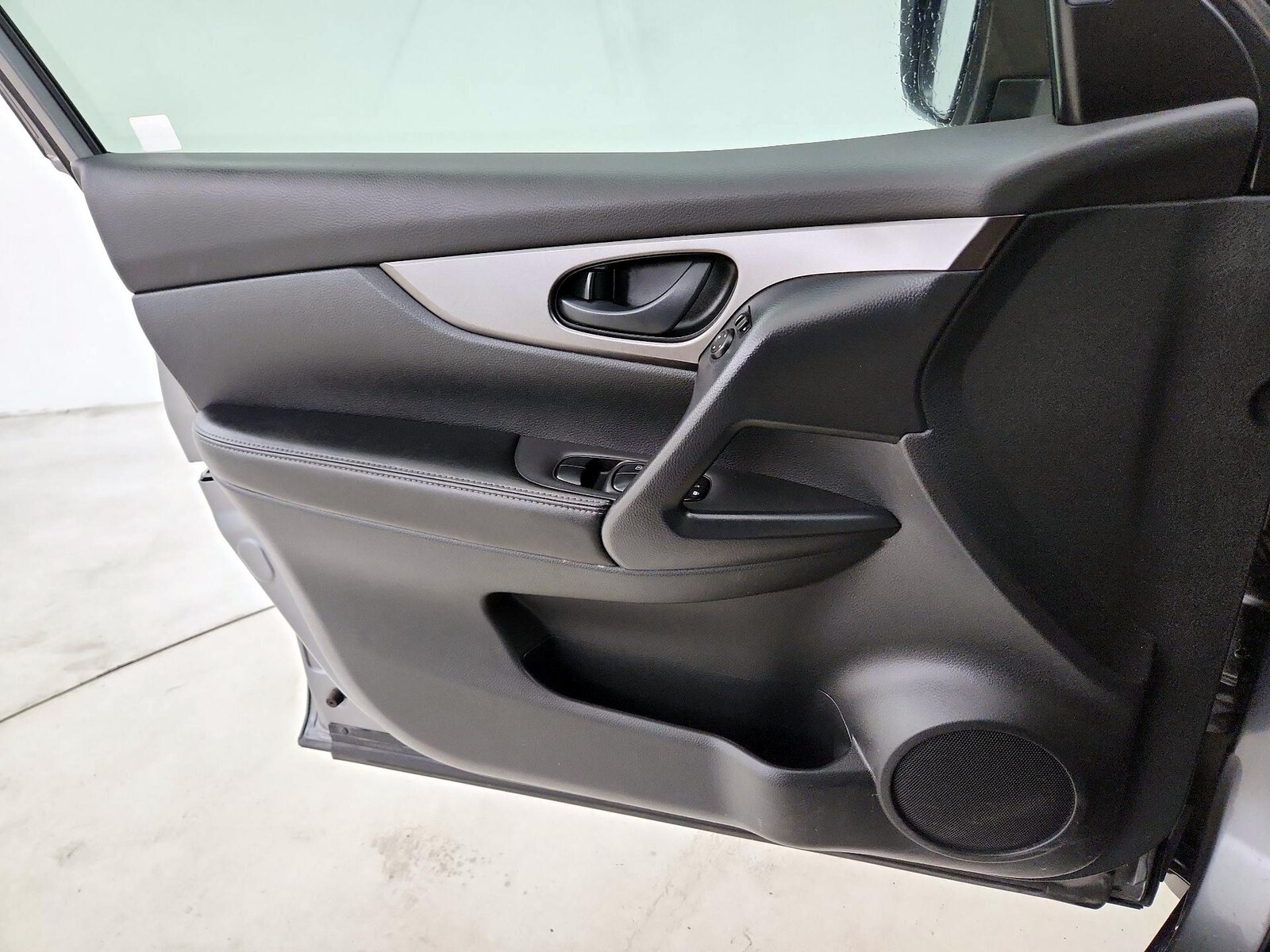 2021 Nissan Rogue Sport S - Photo 13