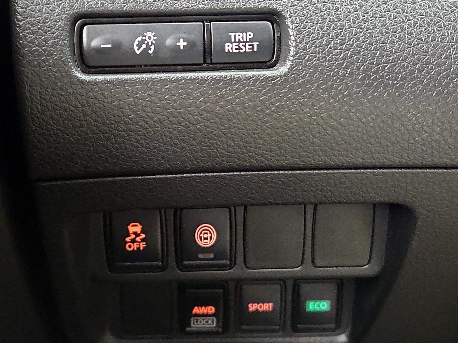 2021 Nissan Rogue Sport S - Photo 14