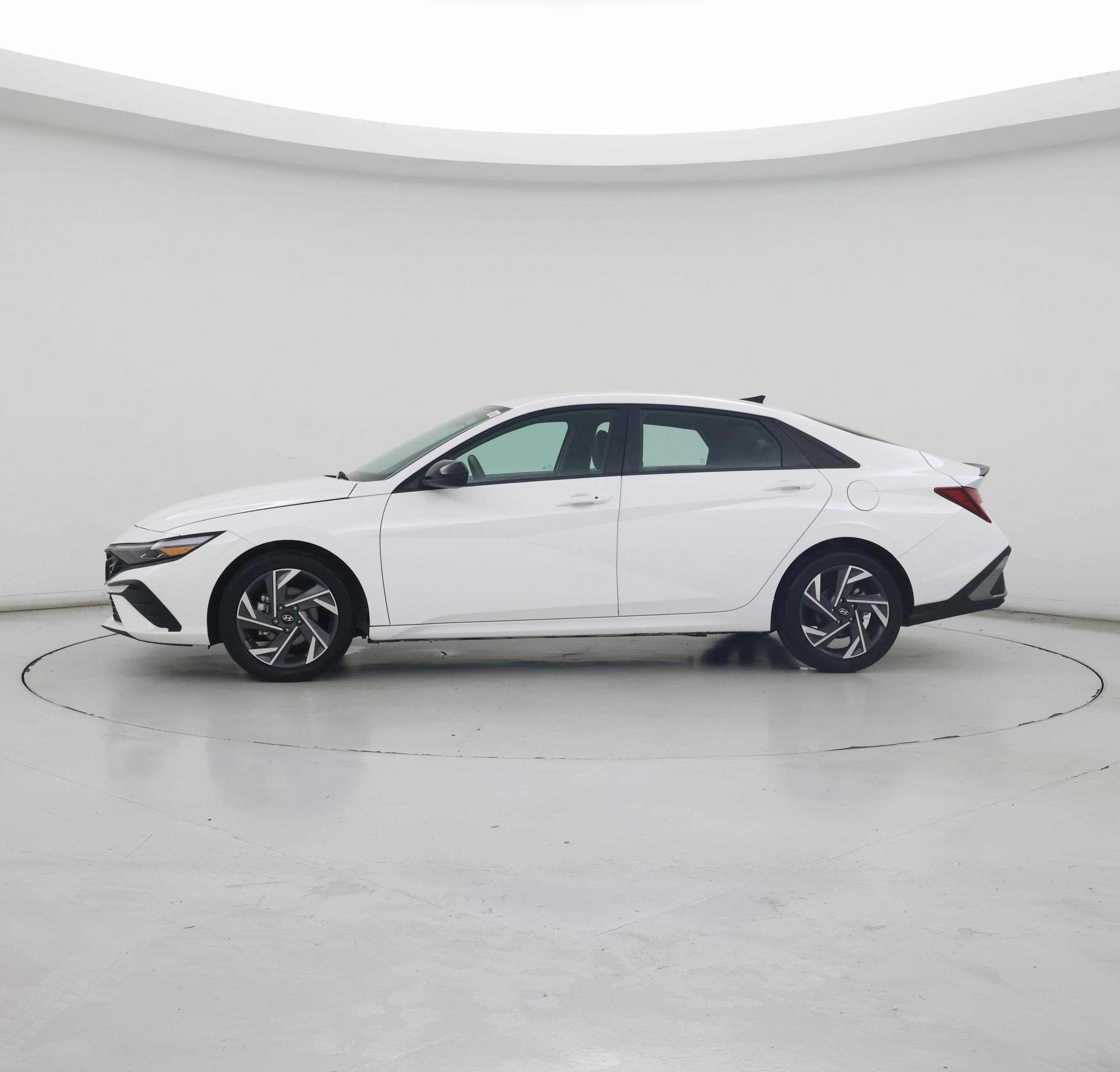Thumbnail: 2025 Hyundai Elantra - 3