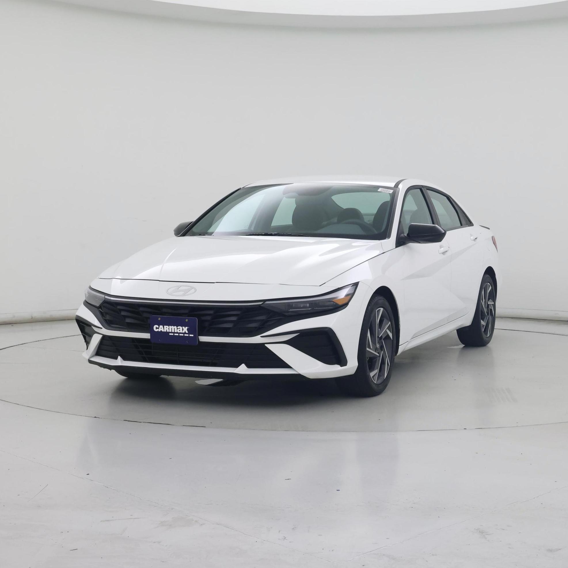 Thumbnail: 2025 Hyundai Elantra - 4