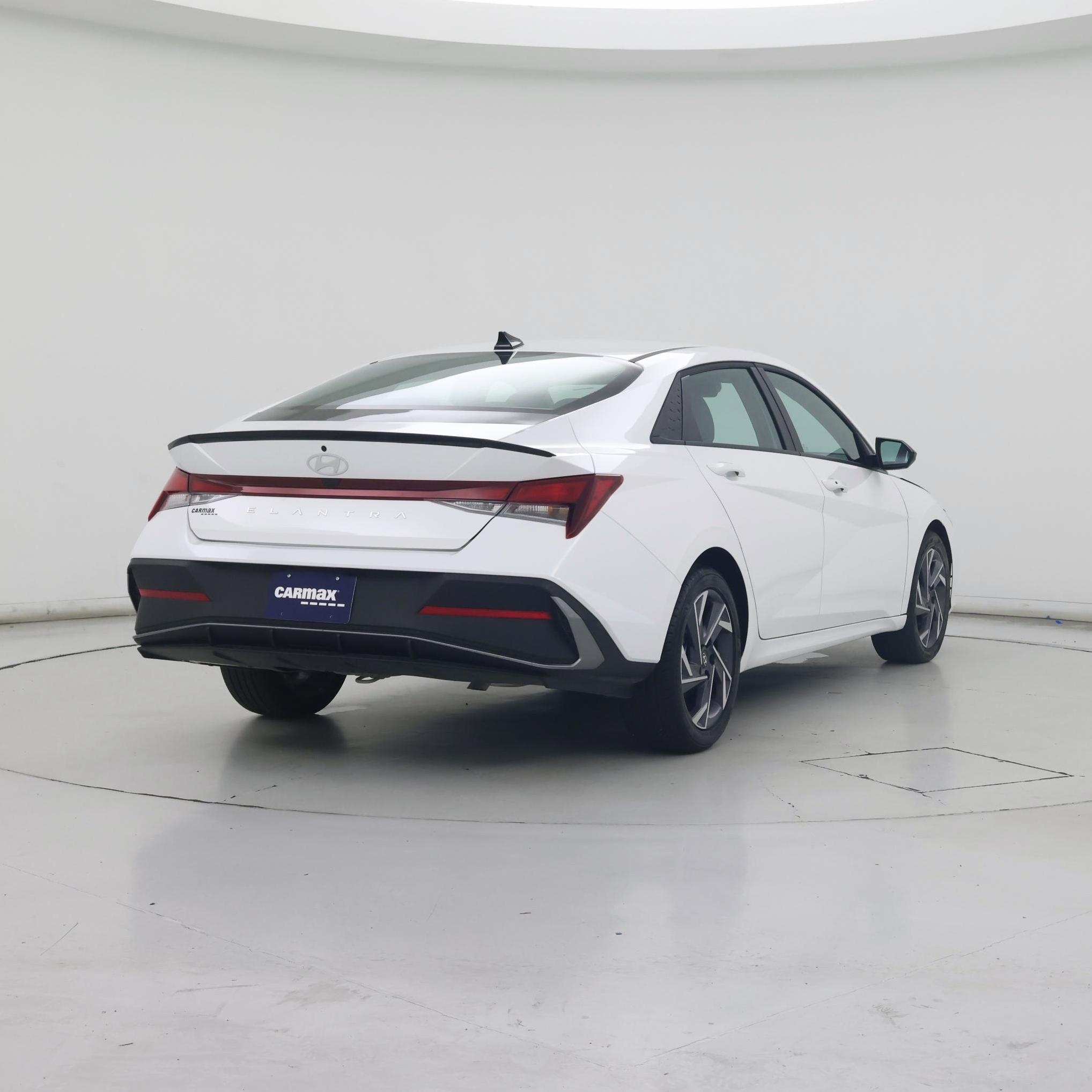 Thumbnail: 2025 Hyundai Elantra - 8