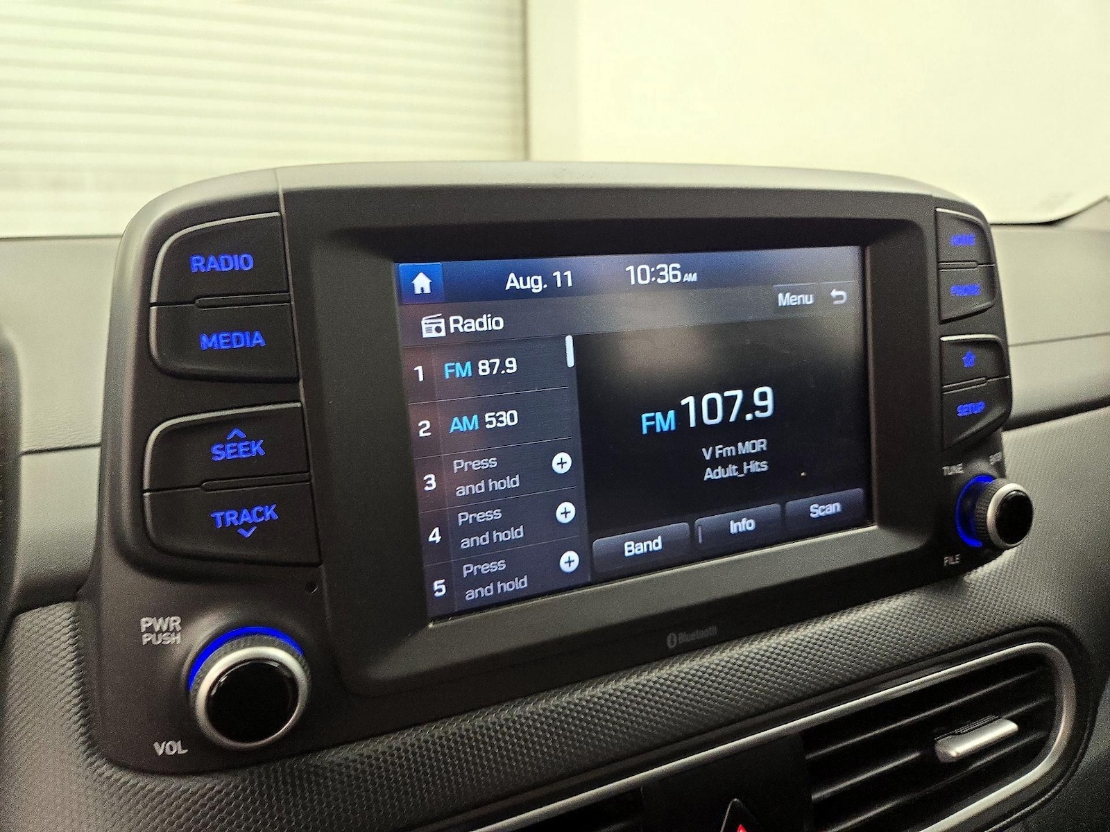 2020 Hyundai Kona SE - Photo 16