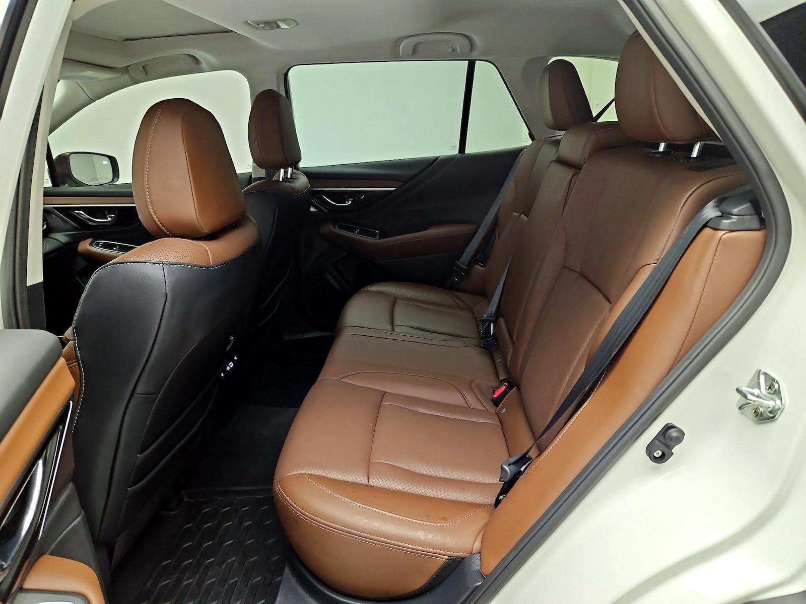 2025 Subaru Outback Touring - Photo 18
