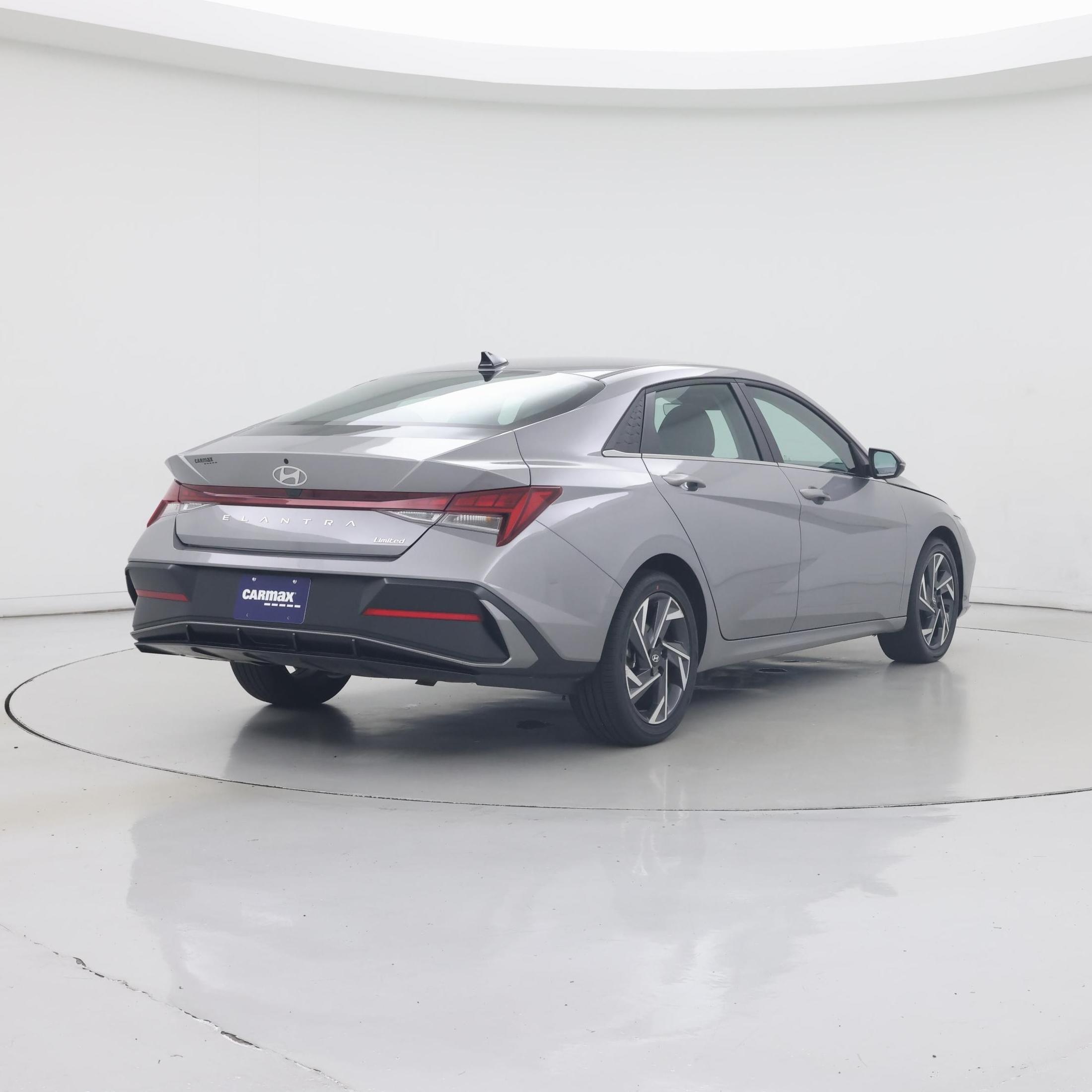 Thumbnail: 2025 Hyundai Elantra - 8