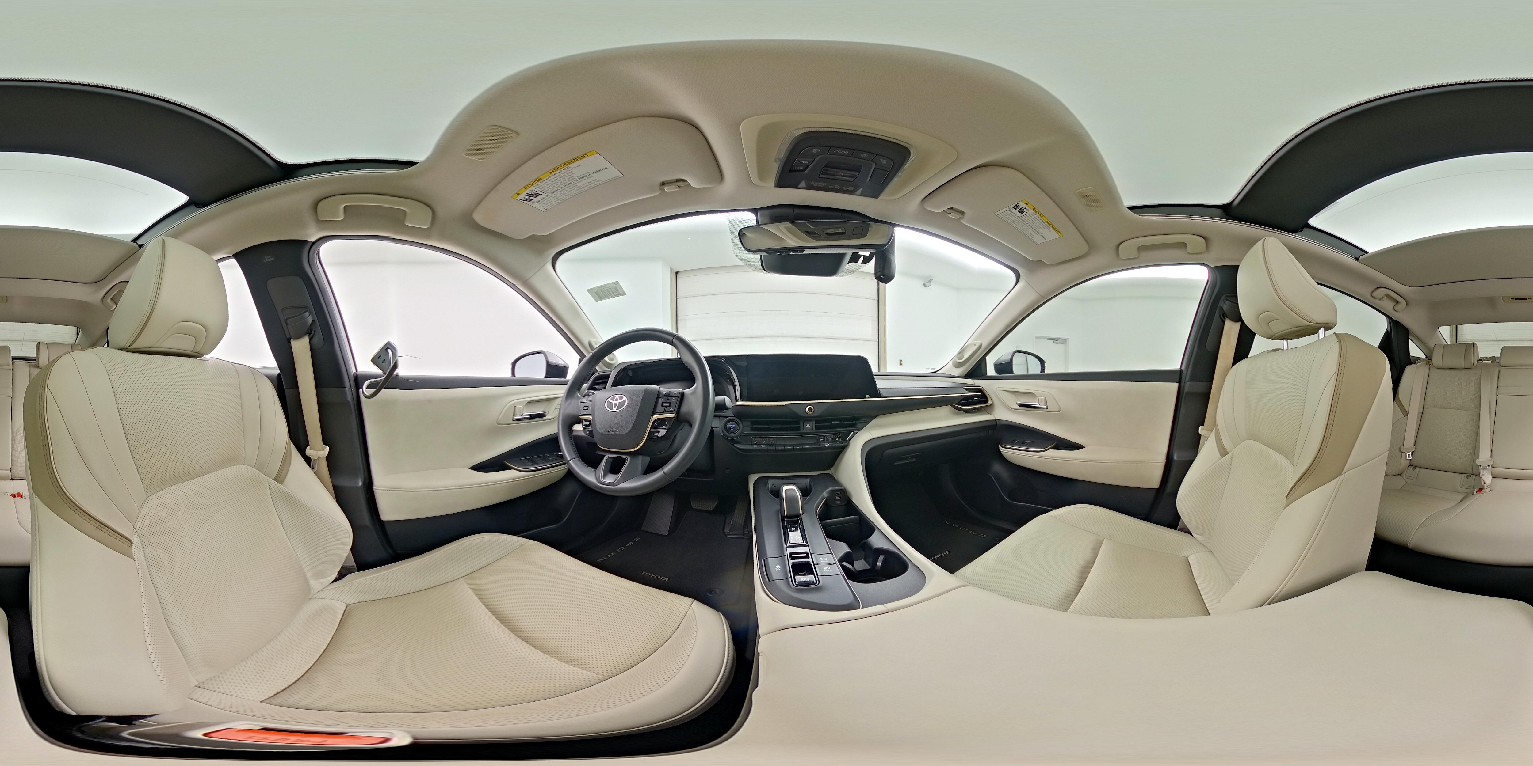 2023 Toyota Crown Limited - Photo 25