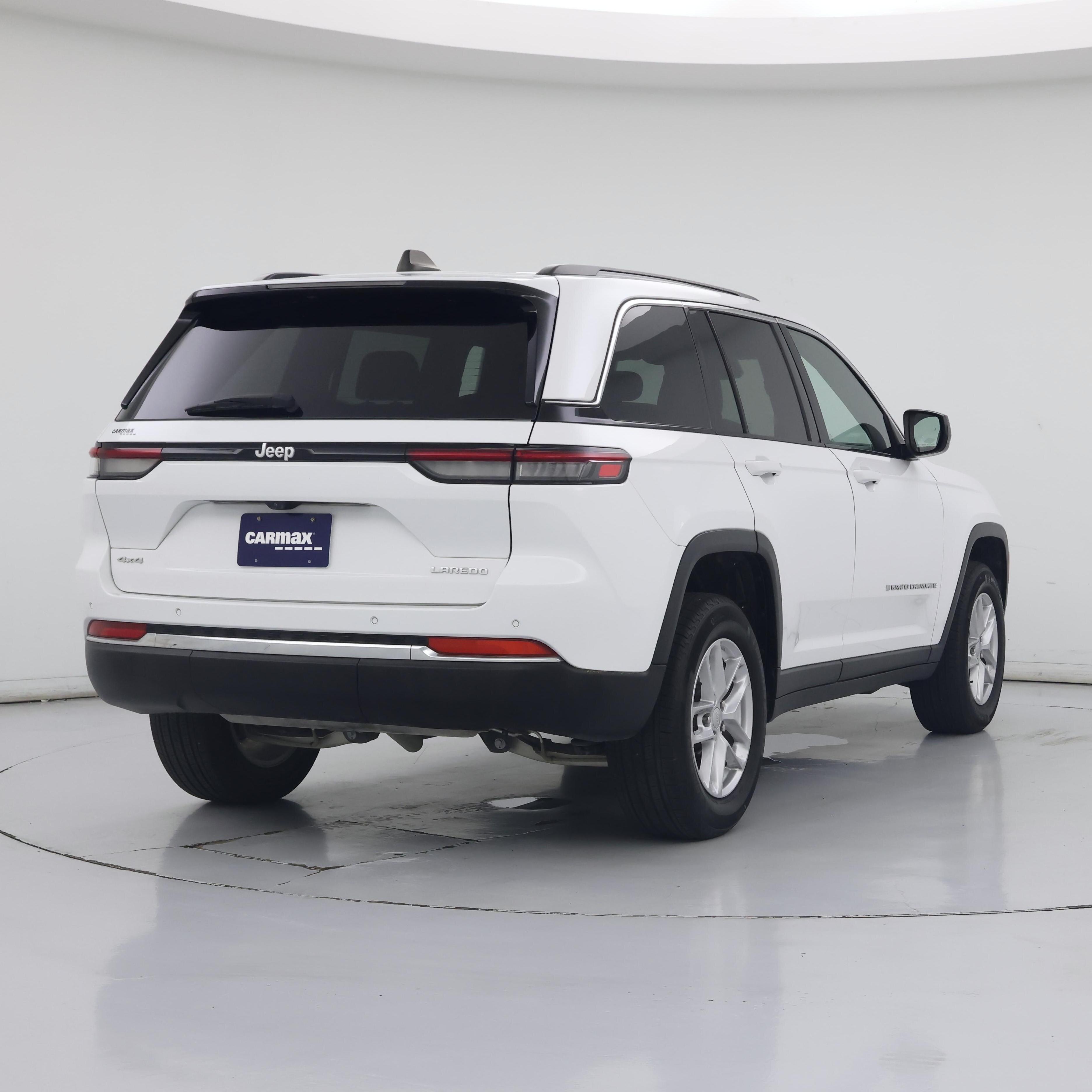 Thumbnail: 2024 Jeep Grand Cherokee - 8