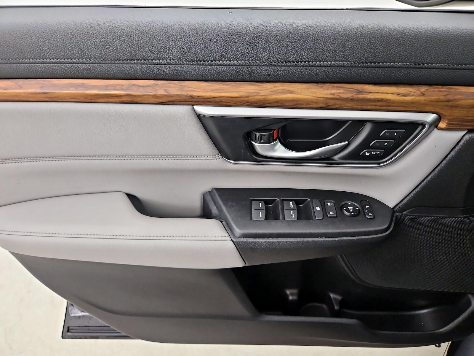 2021 Honda CR-V Touring - Photo 13